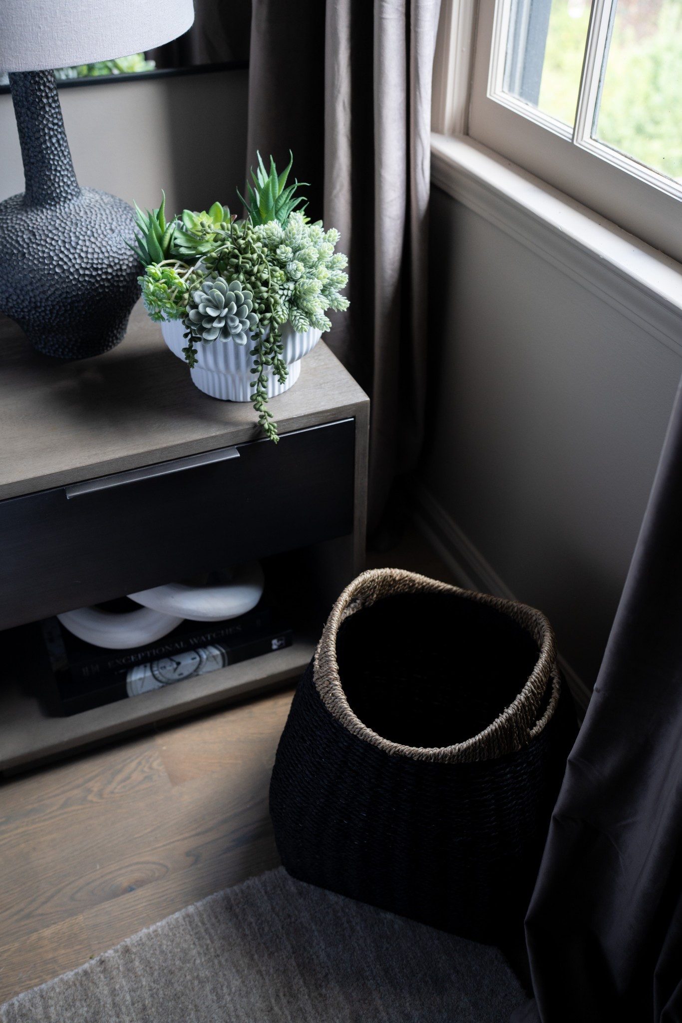 Eeek! I absolutely this Spring Glow up on the bedroom!!!!!! This was so easy and affordable and the result is AMAZING!!!!! xxV🖤

#LTKHome #LTKSeasonal #LTKStyleTip