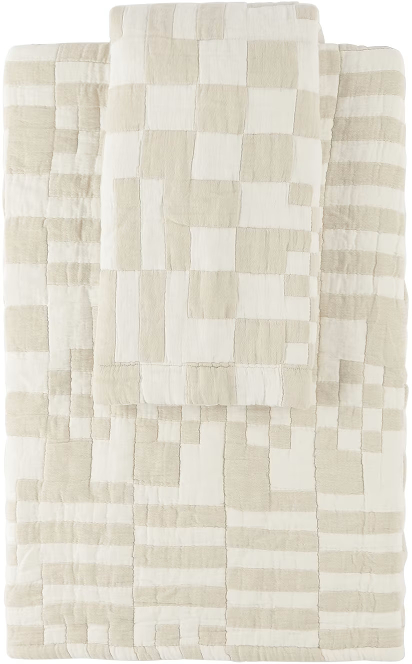 Off-White & Beige Check Bedding Set, Full/Queen | SSENSE