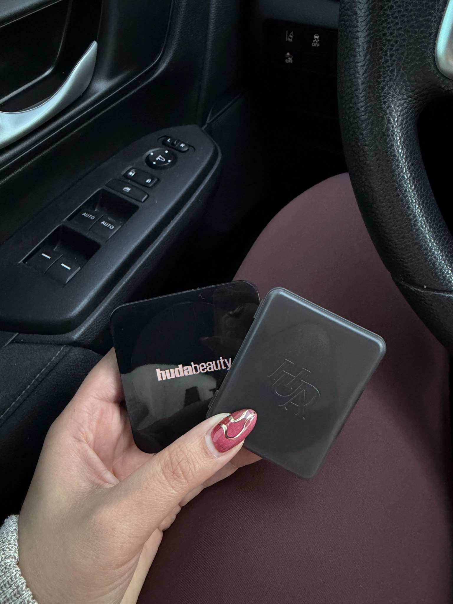 Huda Beauty Easy Bake Pressed Powder, get yours before they sell out!! 🫶🏽😍

#LTKBeauty #LTKU #LTKgrwm