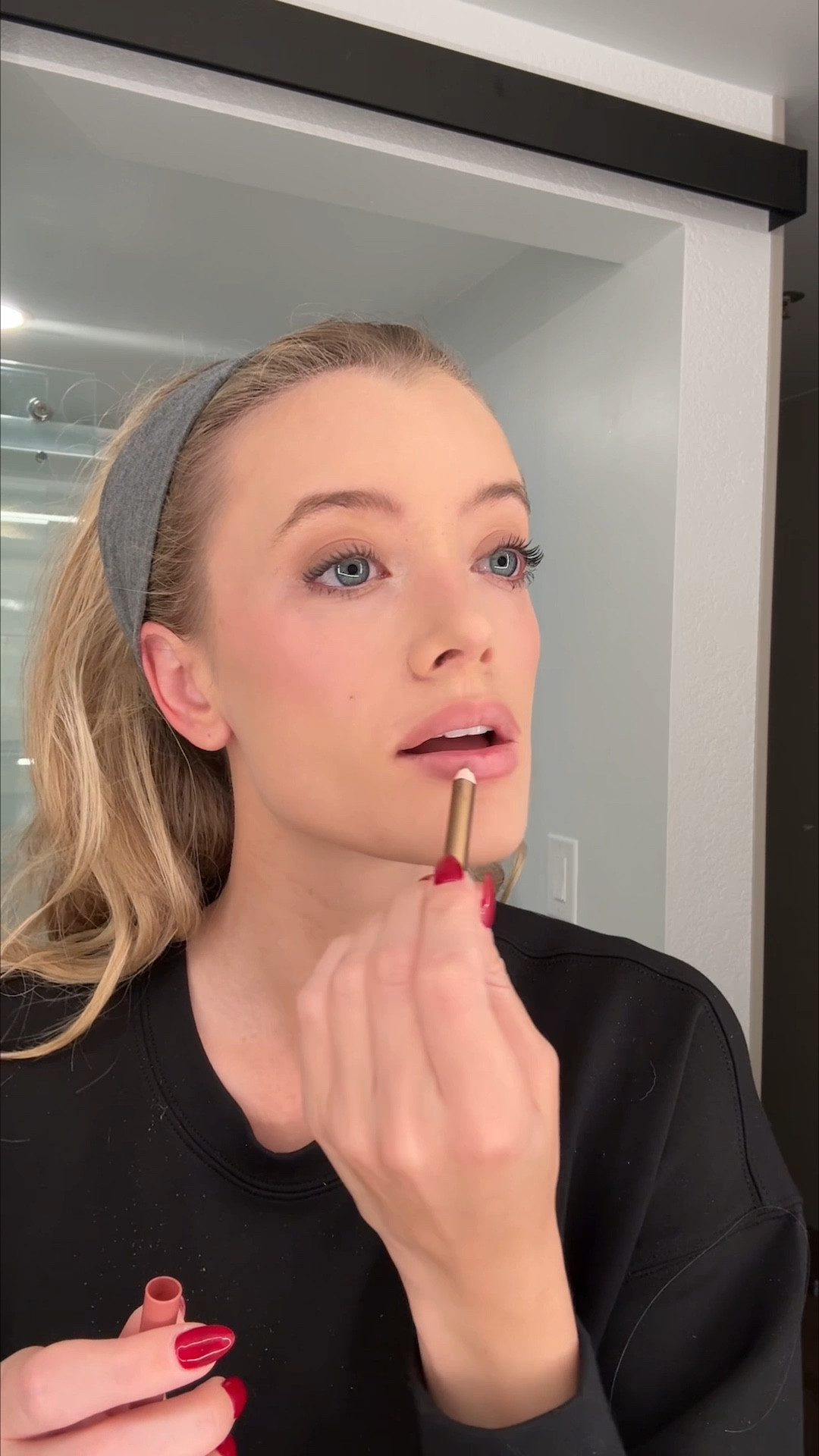 GRWM for a conference 
linking what I used here 

Makeup
Work 
Long lasting makeup 
Attorney
Lawyer 
Law school

#LTKTravel #LTKWorkwear #LTKBeauty