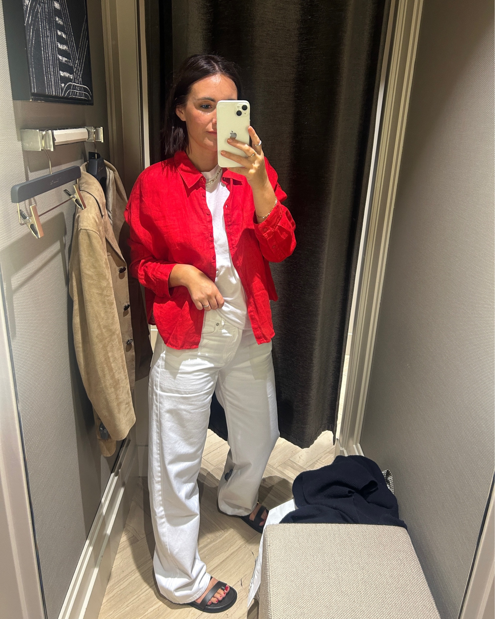 Massimo dutti outfit 
Massimo dutti red shirt
Massimo dutti white jeans 
Massimo dutti brown sandals 
Casual summer outfit

#LTKstyletip #LTKshoes #LTKsummer