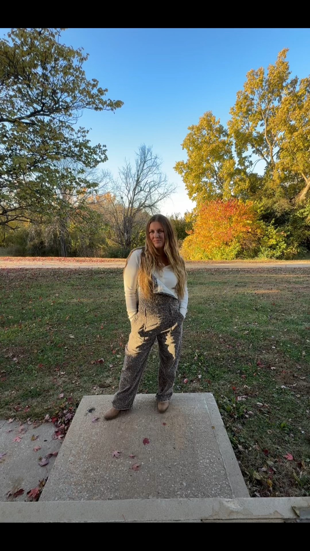 OOTD

Everything from the Buckle! 
🐆🤎🖤🍂