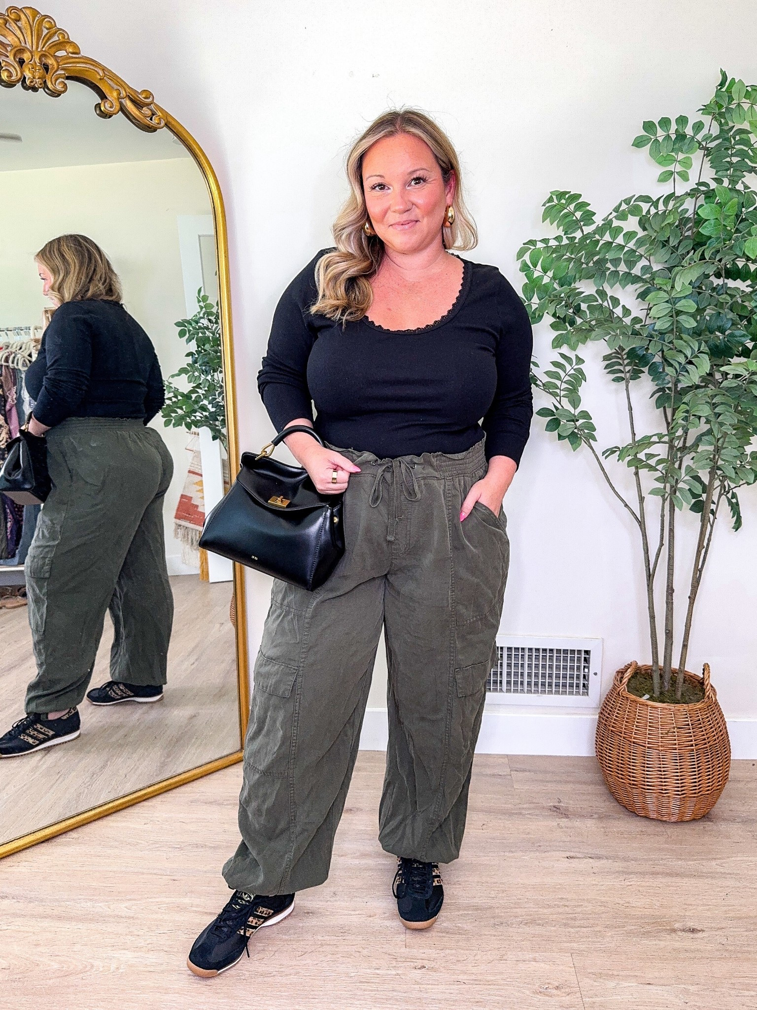 Midsize fall outfit 
Cargo pants size XL- could’ve sized down to a large they run generous 
Top size XL 
Adidas size down a half size 

Fall style, fall outfit, fall fashion, Walmart finds, Walmart fashion, teacher outfit, casual style, mom style

#LTKSeasonal #LTKMidsize #LTKStyleTip
