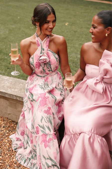 A great wedding guest dress under $150. Would love to see this as a bridesmaid dress as well. 

Wedding guest dress - spring wedding guest dress -  bridesmaid dress - summer wedding guest dress - black tie wedding guest dress - baby shower dress - rehearsal dinner dress 