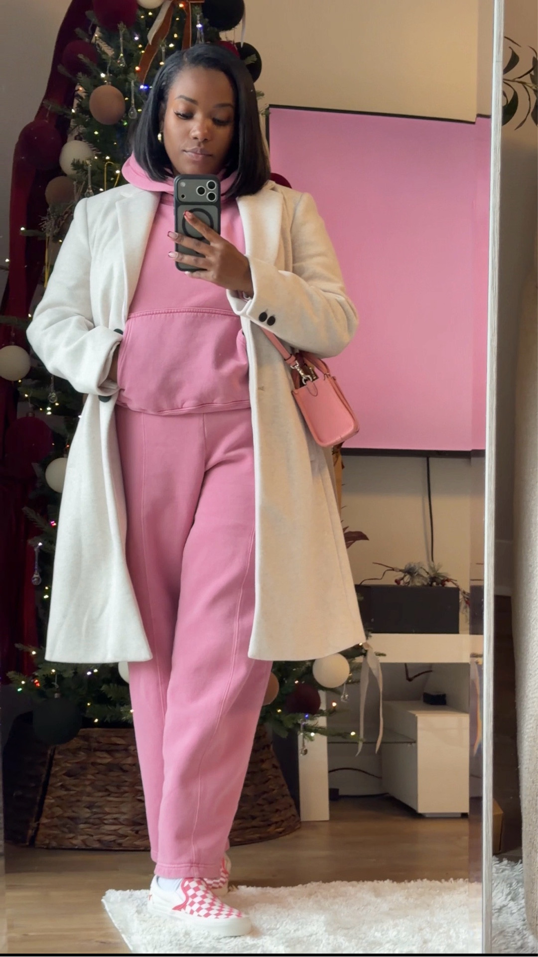 Pink Monochrome Sweatsuit from Aritzia 

#LTKHoliday #LTKMidsize #LTKootd