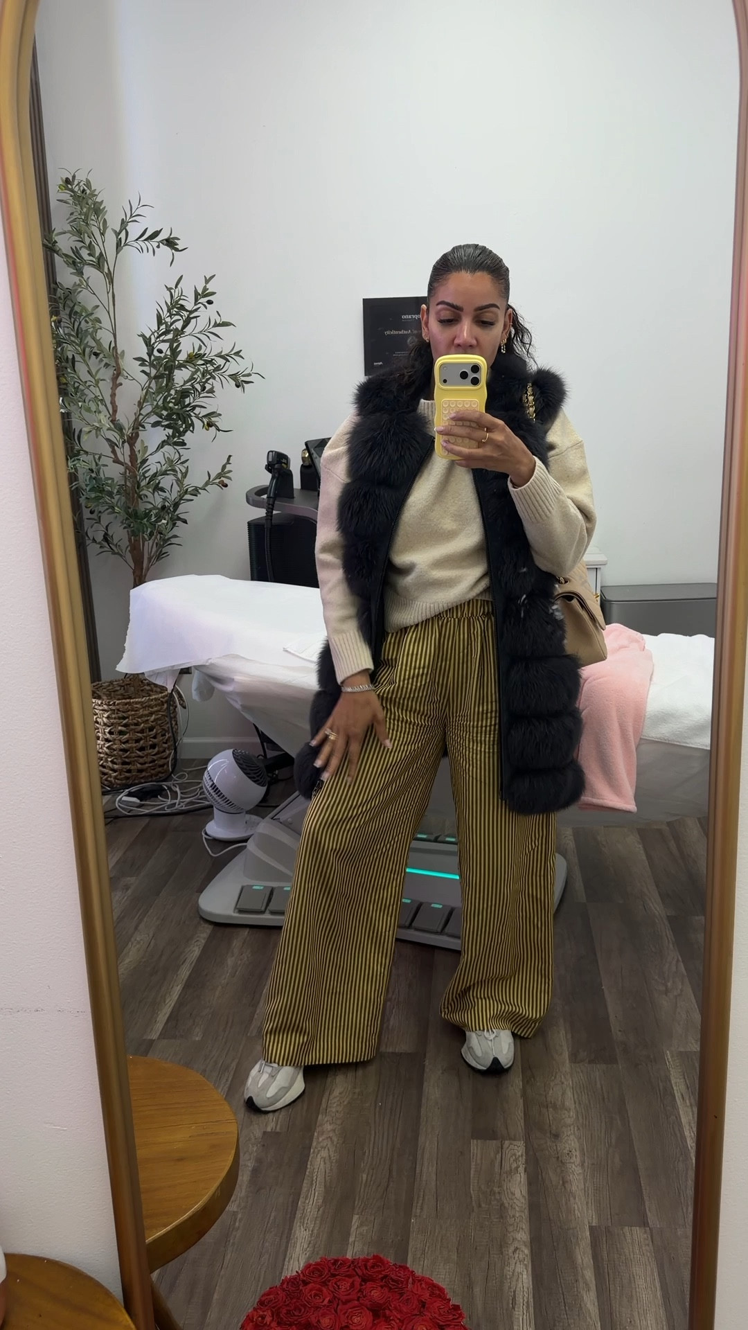 I love these pants!! I got them also on blue! The sweater is old, but I was able to find the link! 

#LTKdayinmylife #LTKselfcare #LTKmomlife