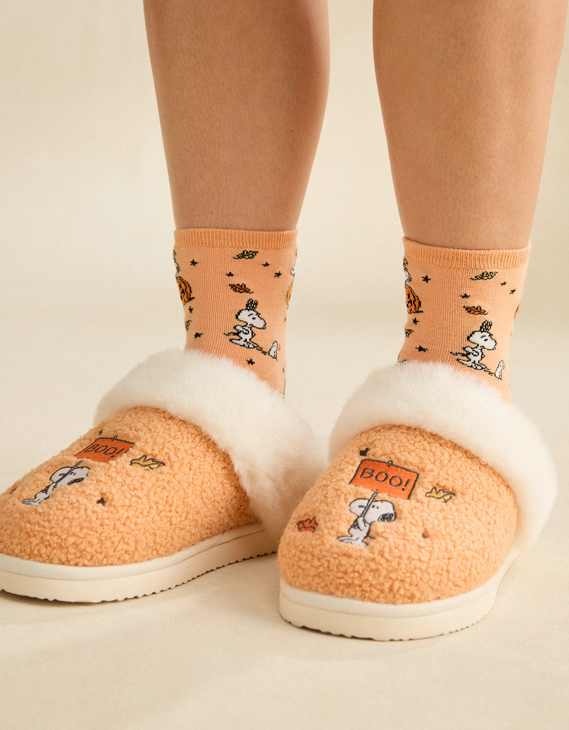 AE Snoopy Boo! Scuff Slipper | American Eagle Outfitters (US & CA)