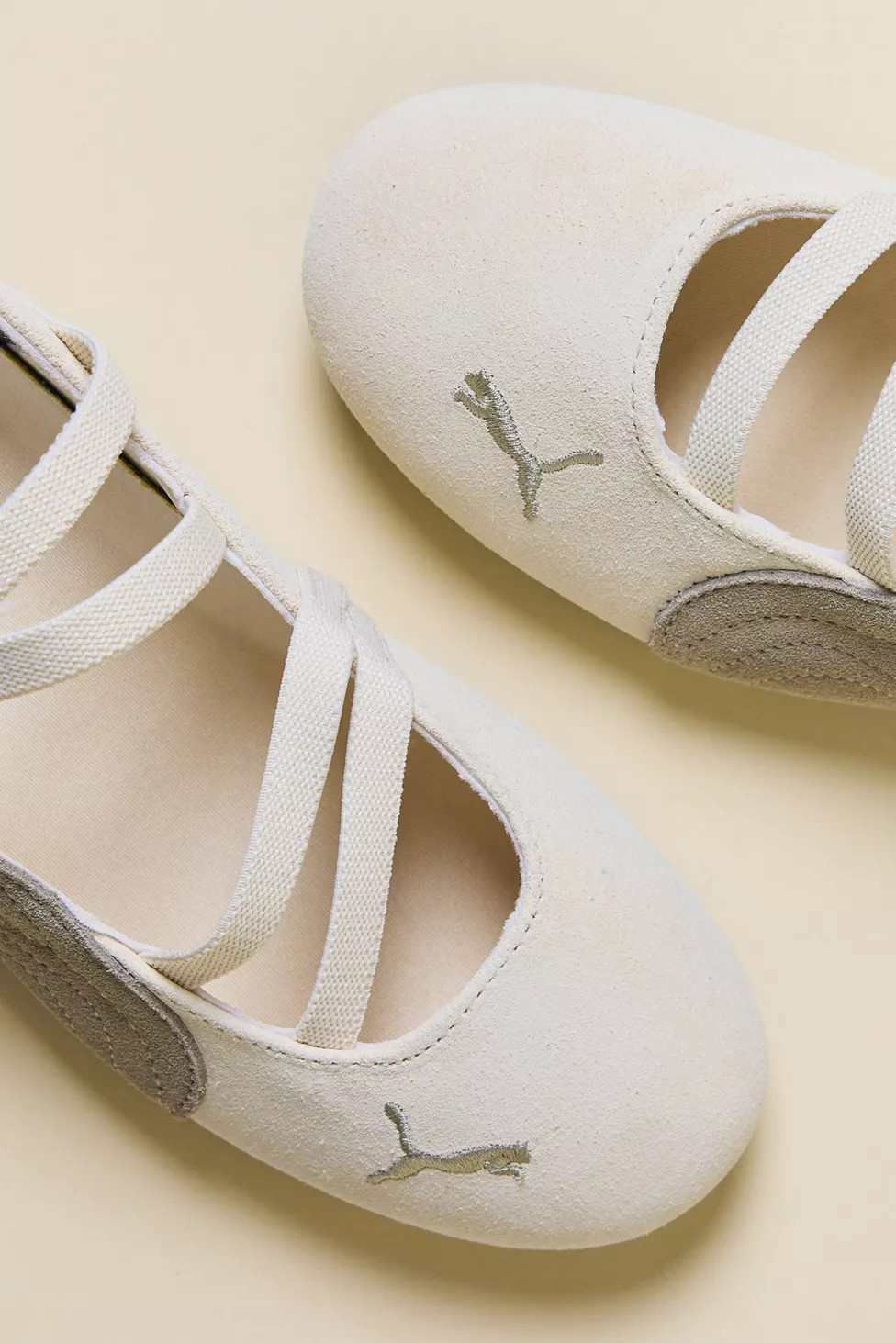 Puma Women's Speedcat Ballet Suede Sneaker | Urban Outfitters (US and RoW)