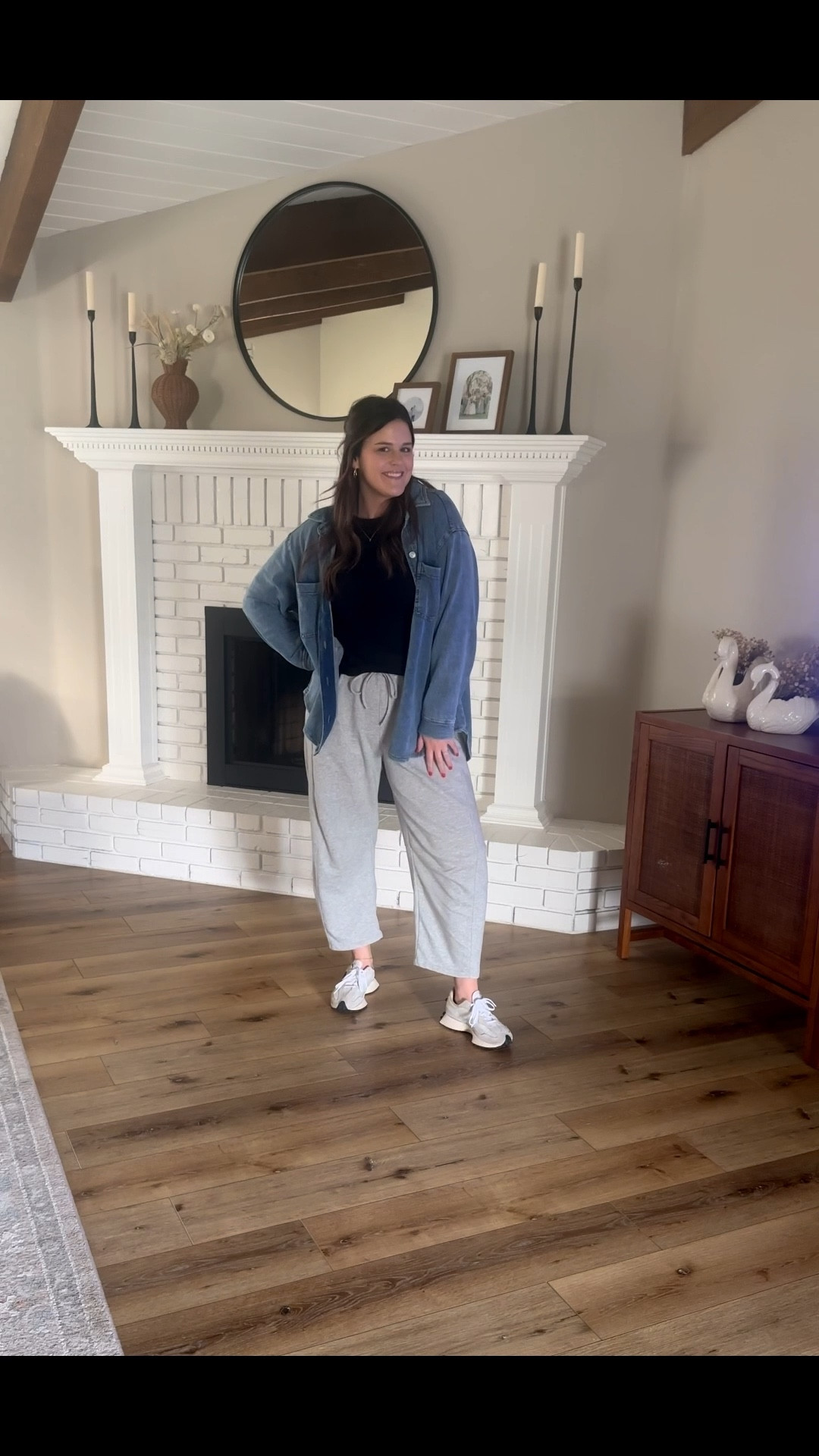 casual outfit 🤍 these barrel sweatpants are perfectionnnn

#LTKootd #LTKSaleAlert #LTKMidsize