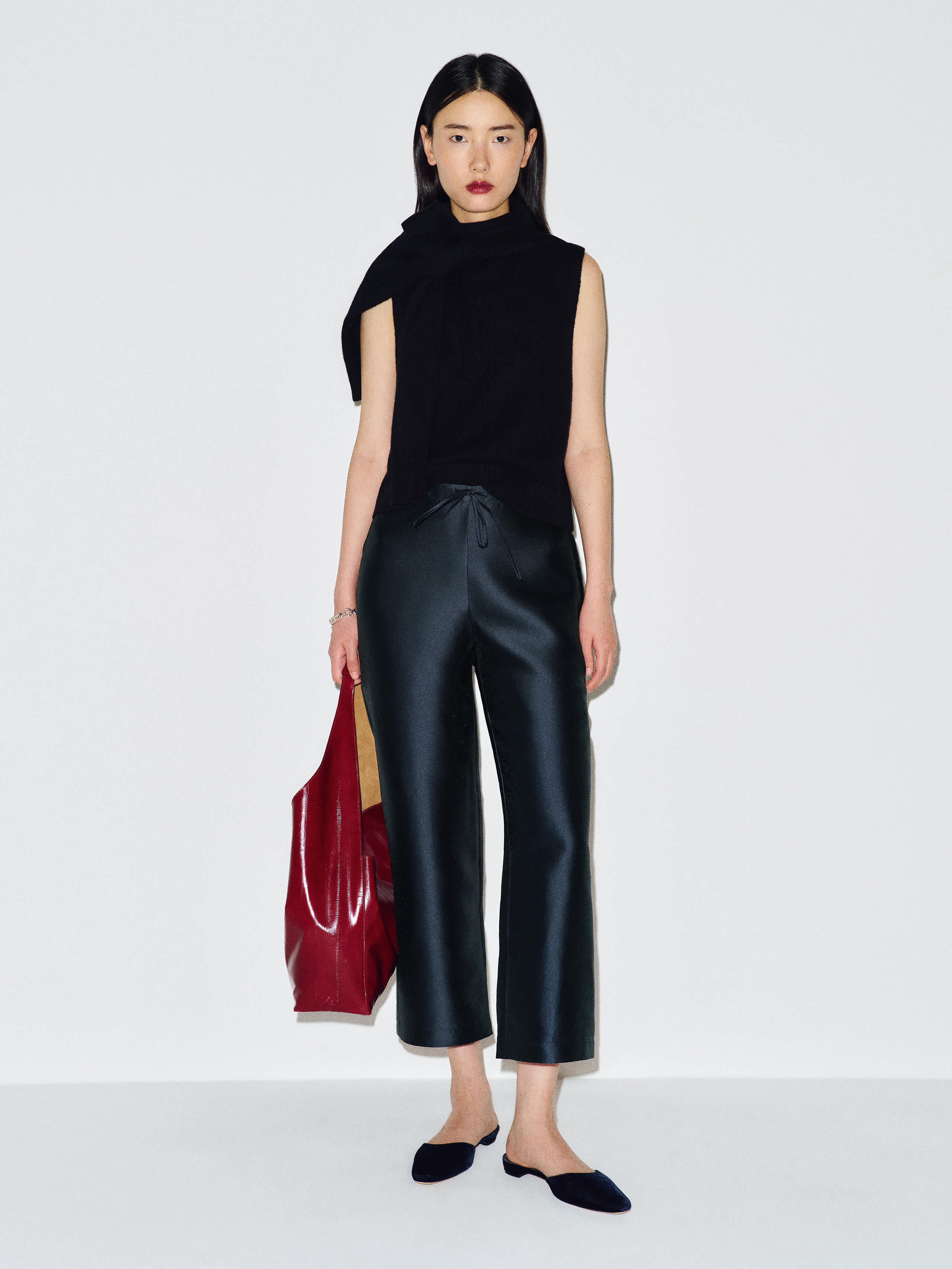 Reformation Olina Cropped Pant Blue Medium | Reformation (Global)
