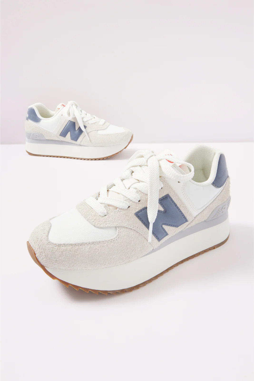 574+ Sneaker | Evereve