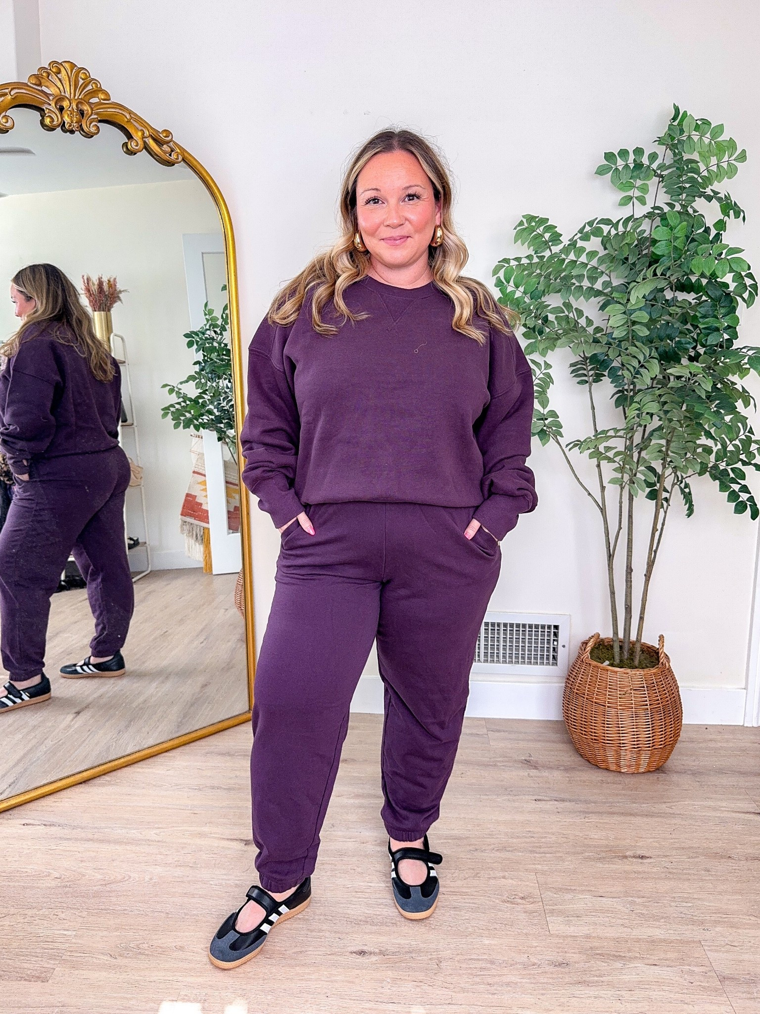 Aerie lounge set- size MEDIUM in both sweatshirt and joggers.
Adidas Sambas run tts for me 

Fall style, fall outfit, travel style, travel outfit, loungewear 

#LTKSeasonal #LTKMidsize #LTKSaleAlert