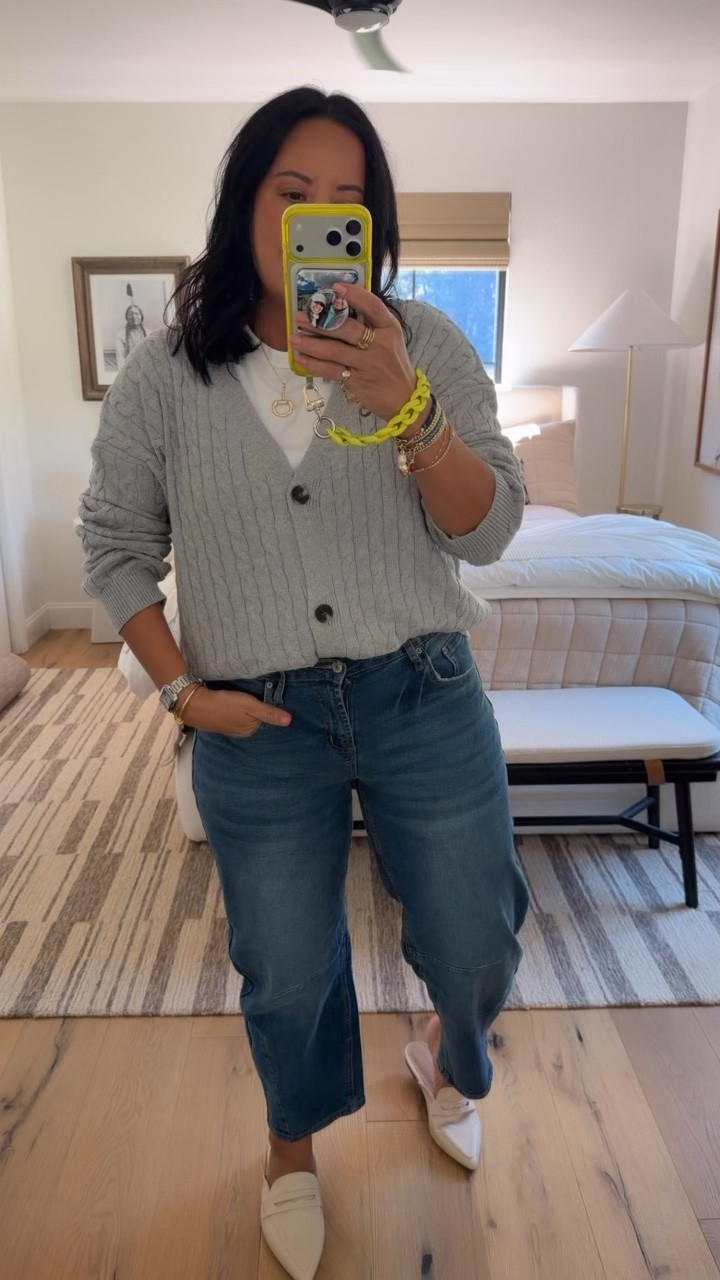This entire outfit is thanks to my @Walmart AI shopping assistant, Sparky.
T-shirt size large, cardigan size large, jeans size 8 (size down if you are between sizes), shoes fit tts. 

#walmartpartner
