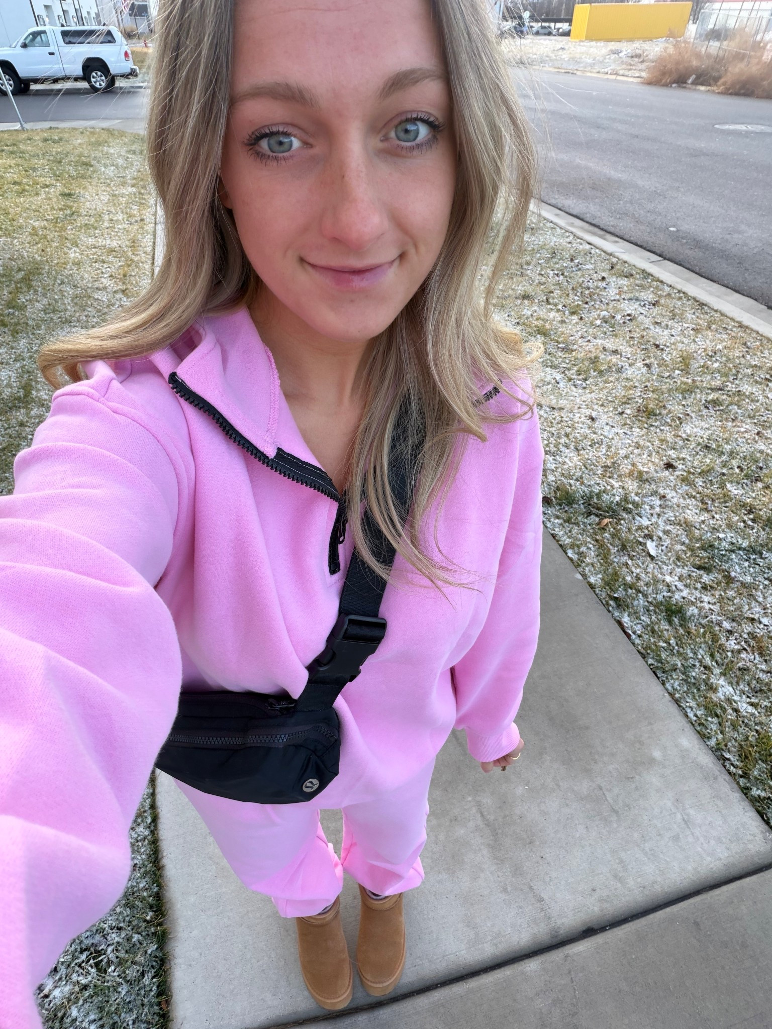Pink Amazon sweatsuit & Uggs!! Wearing a size small! 

#LTKActive #LTKPetite #LTKFindsUnder100