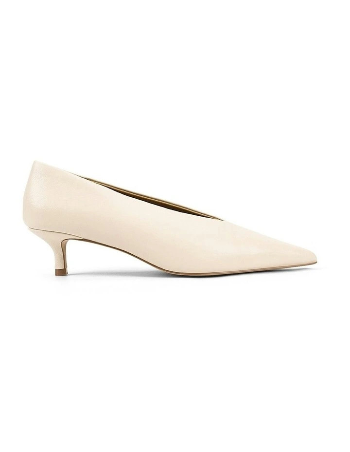 SirenFlynn Point Toe Leather Pumps in Cream | Myer