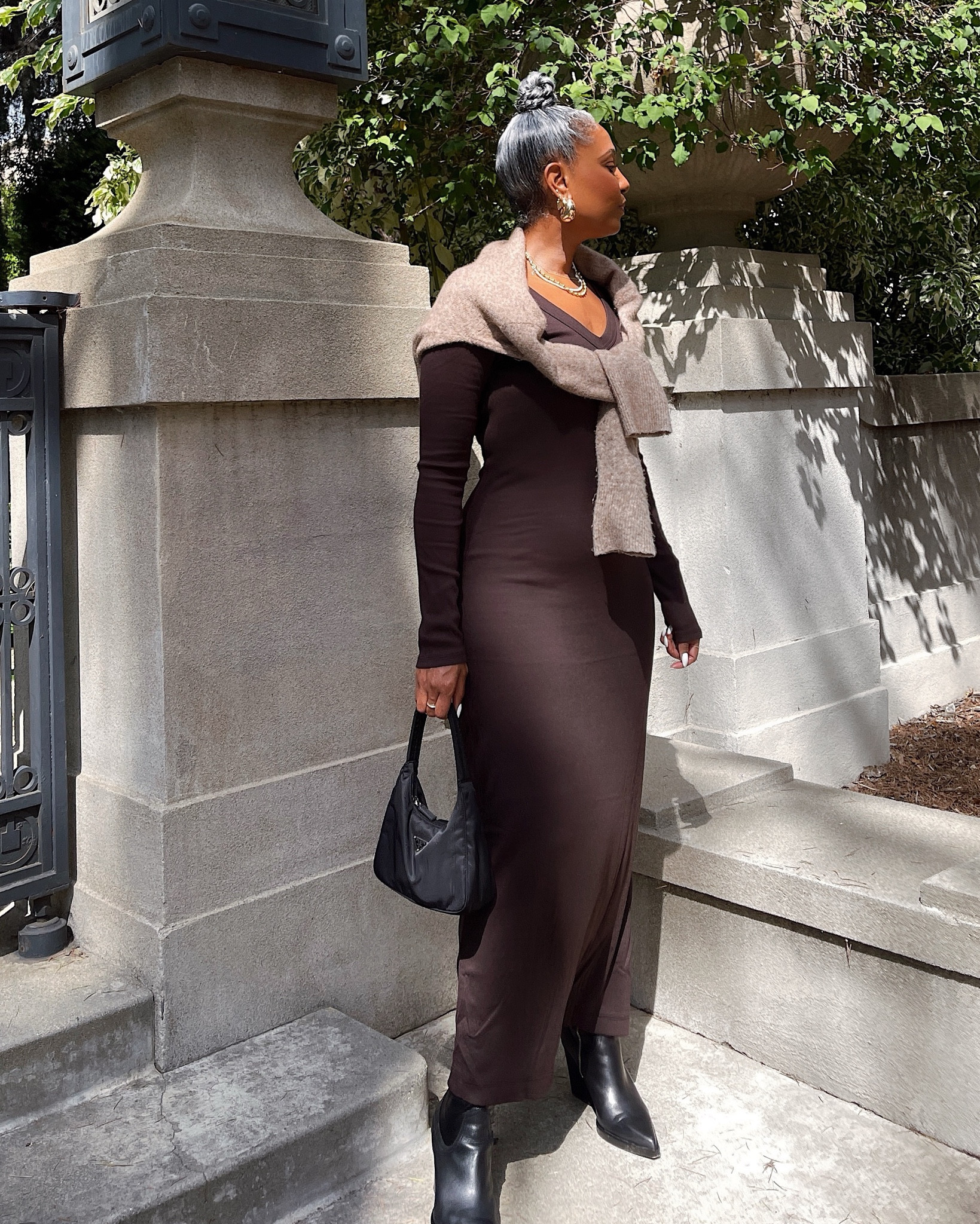 Gotta love a dress that clings  to all the right places 🤎🤎🤎

#LTKshoecrush #LTKover40 #LTKstyletip