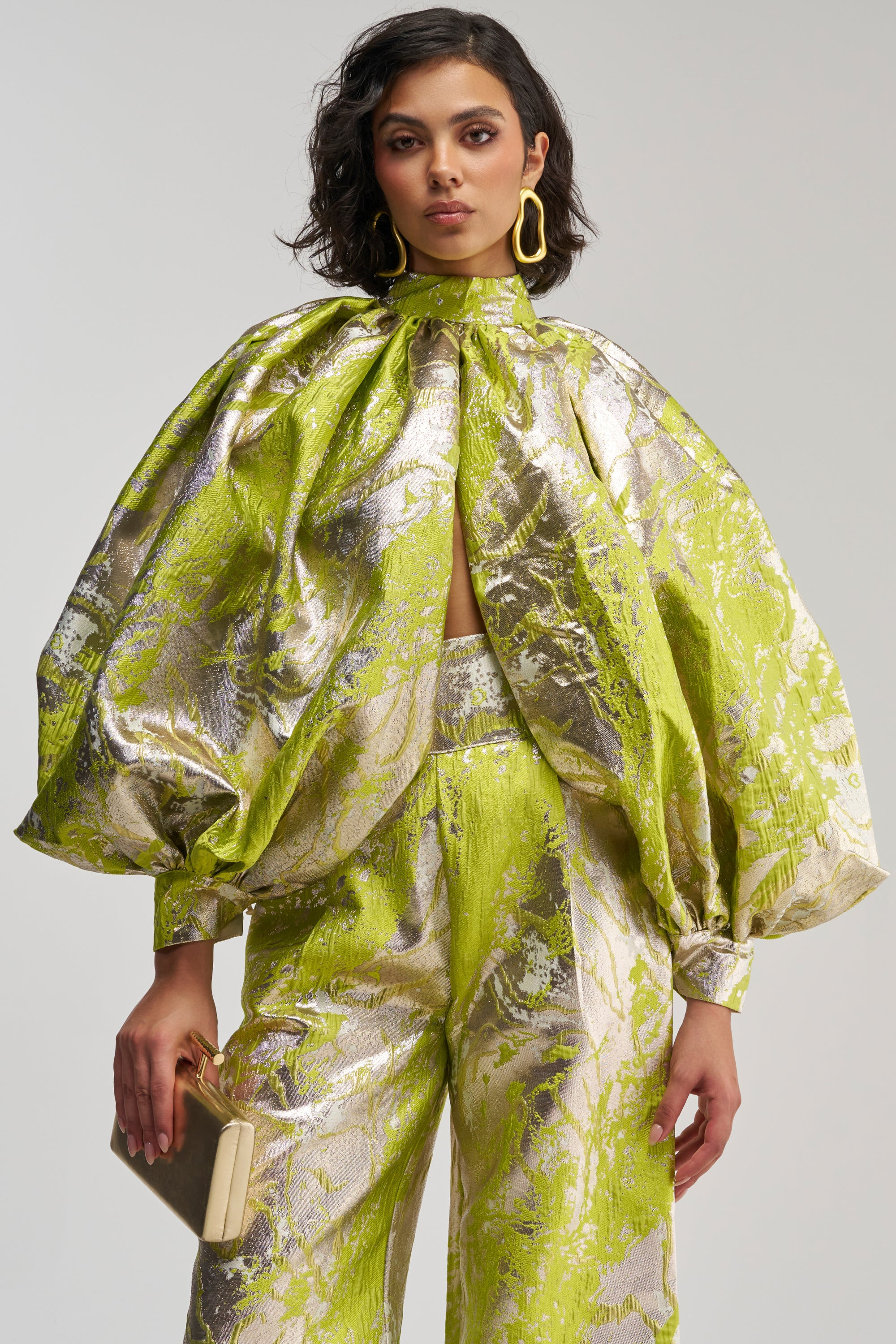 Brocade Puff Sleeve Cropped Blouse | AKIRA | AKIRA