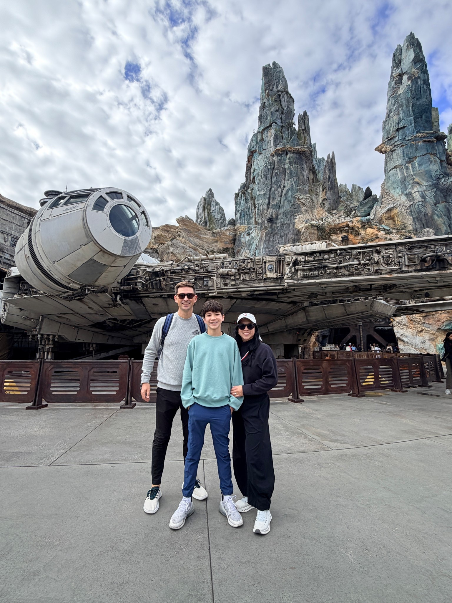 Travel uniform for a chilly day at Hollywood Studios ✨ #springbreak

#LTKSaleAlert #LTKActive #LTKPetite