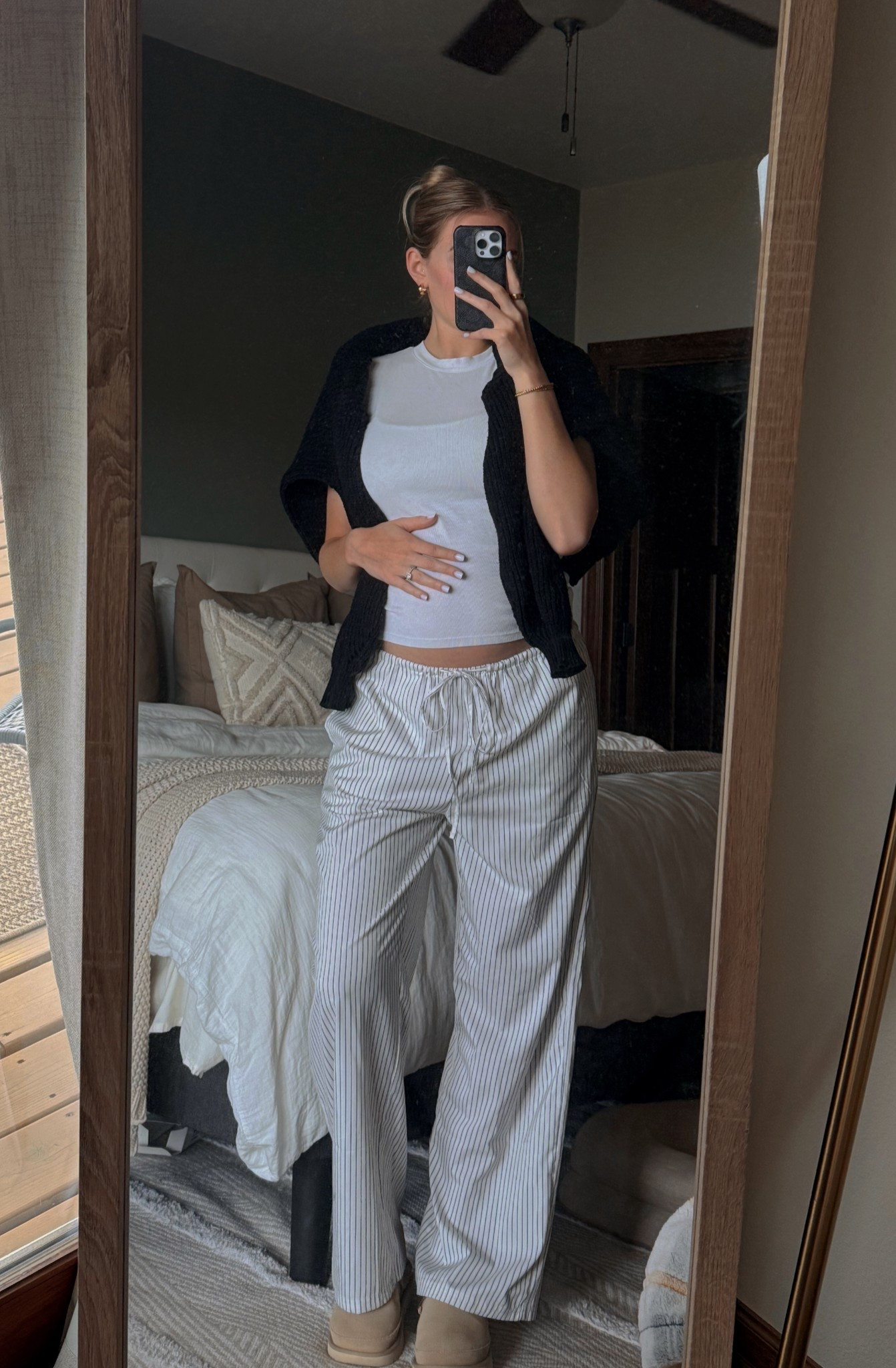 Bump friendly, spring/summer outfit! 🌸 
20 weeks here
Pants: Small
Top: Small
Sweater: Medium 


#LTKStyleTip #LTKBaby #LTKBump