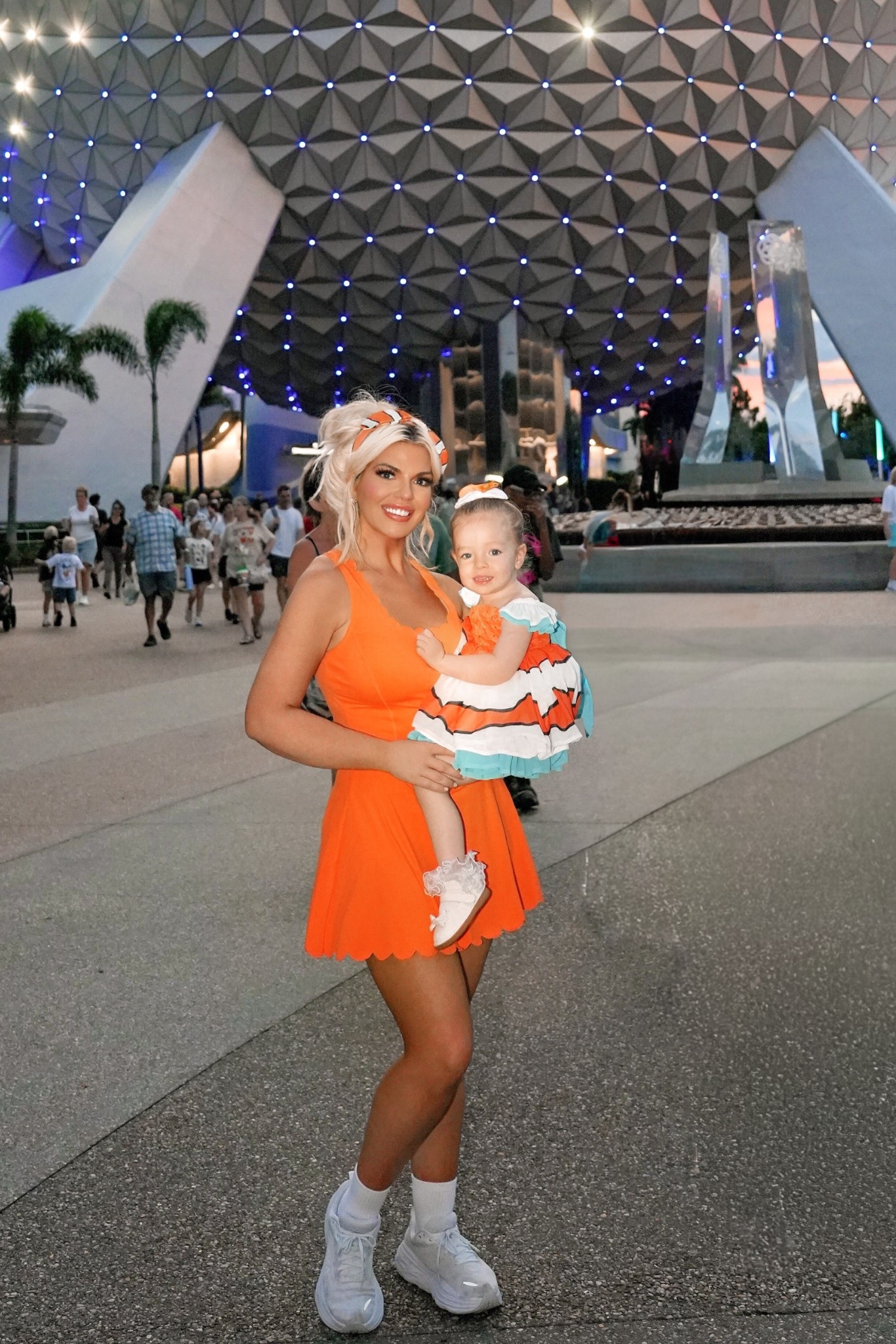 Finding Nemo Disney bound! 
Disney, Disney world, Epcot outfit, Disney bounding  