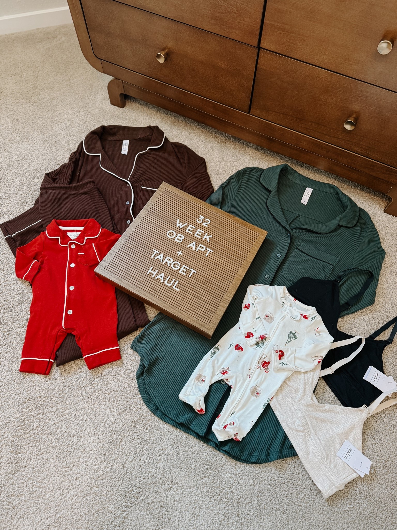 A few of these items aren’t available online yet but I will keep updating as they are addChristmas

#32weekspregnant #obgyn #prenatal #targethaul #target

32 weeks | 32 weeks pregnant | third trimester | prenatal | prenatal appointment | OBGYN | OBGYN appointment | Target | Target haul | Once Upon A Child | OUAC haul | Hospital Bag | Christmas Finds | Target Holiday | Christmas Baby | Little Bipsy | Goumi | Carters | Auden | H&M 

#LTKBaby #LTKBump #LTKSeasonal