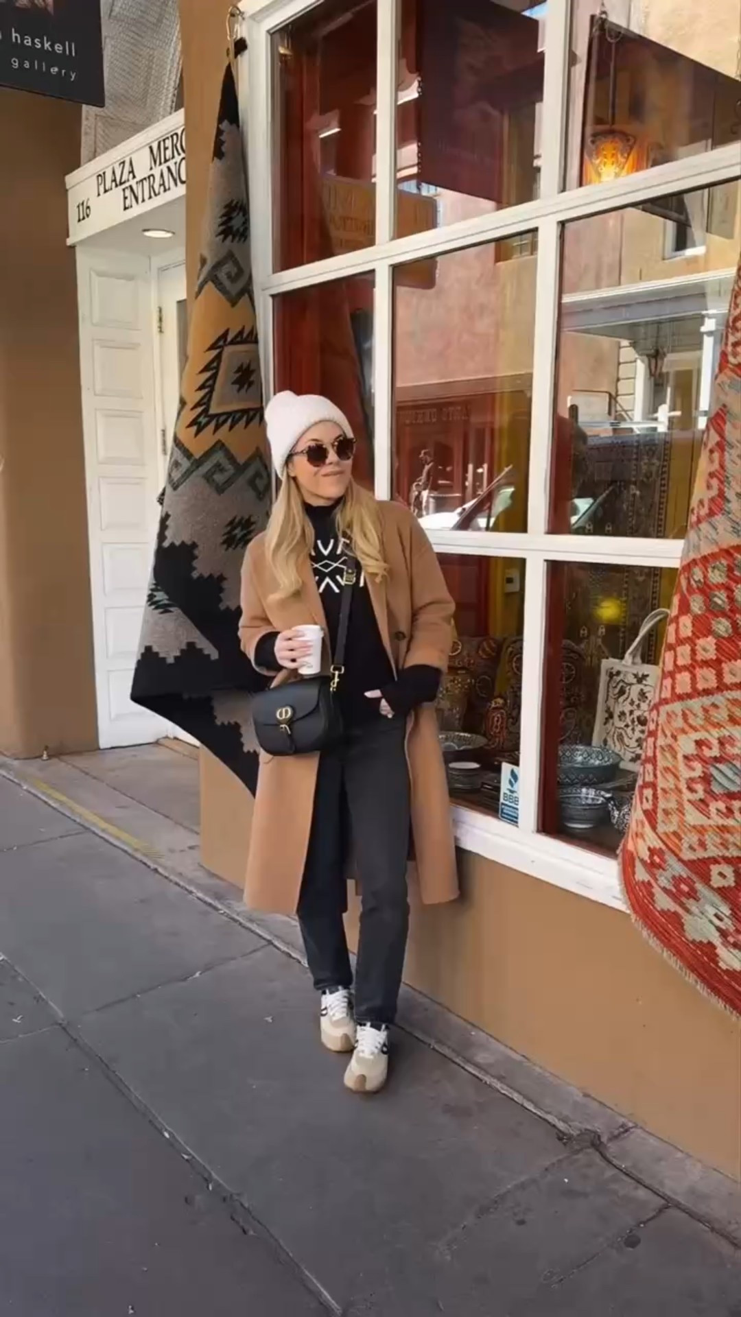 Sweater
Winter Outfit 
Coat #LTKHoliday


#LTKFindsUnder100 #LTKSeasonal