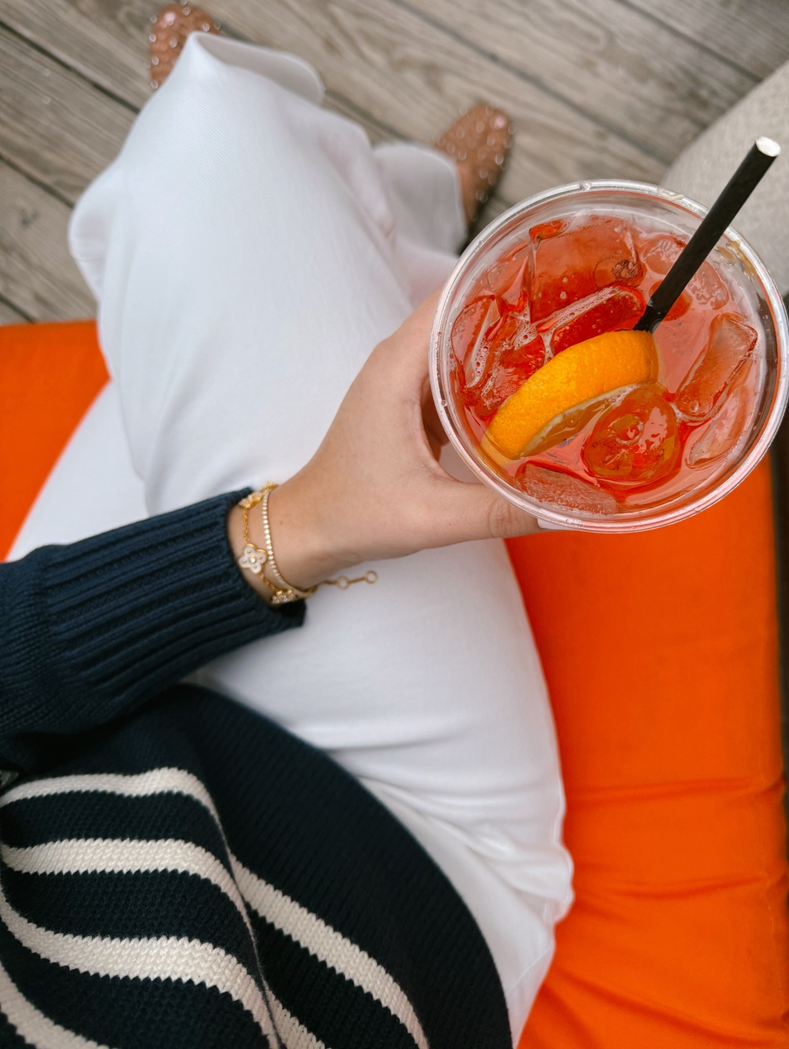 These white jeans are incredibly flattering! 🍊

#LTKPetite #LTKdayinmylife #LTKSaleAlert