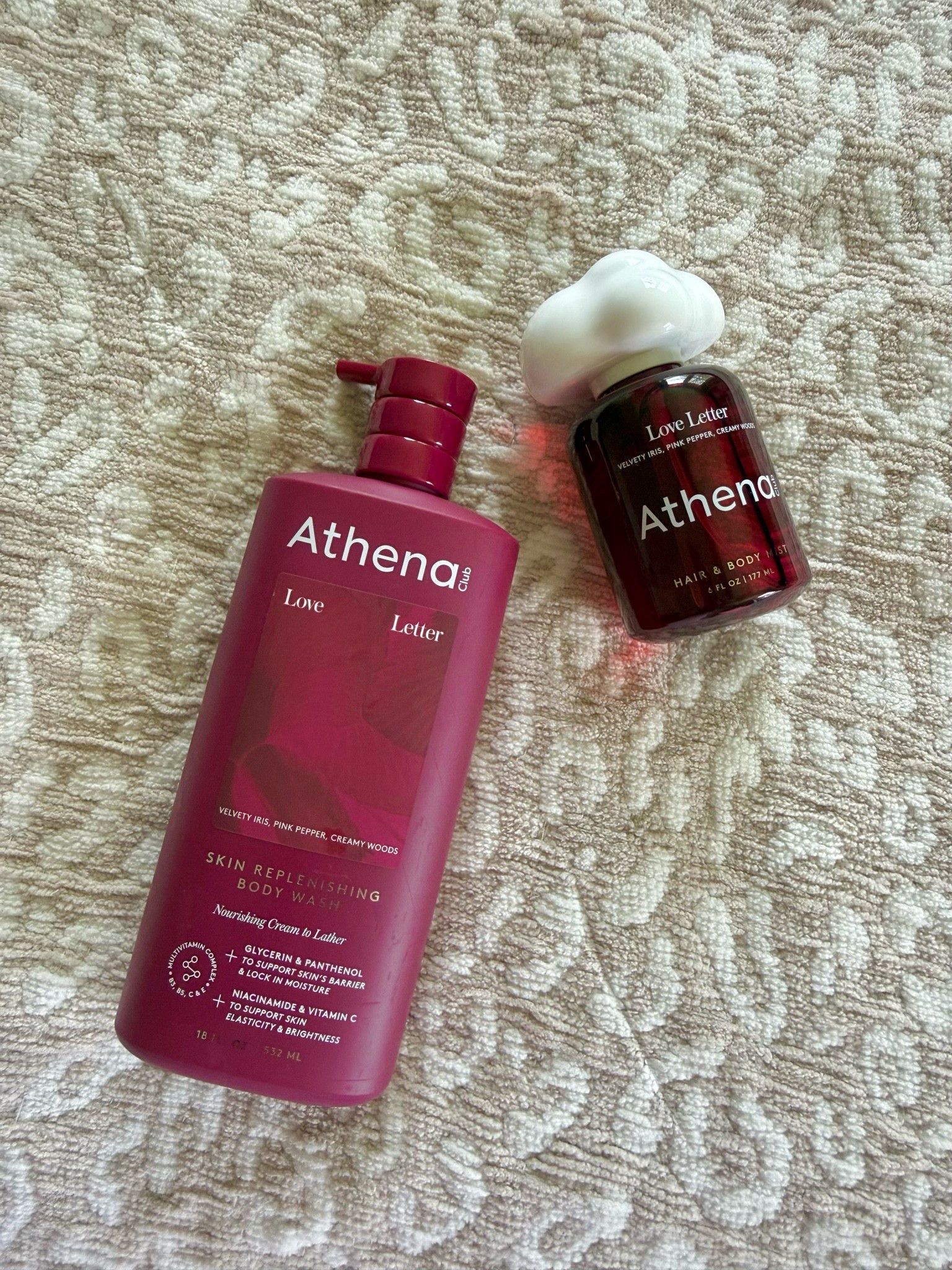 My favorite scent at the moment!! I get so many compliments on it so I’m so glad I now found it in a body wash too