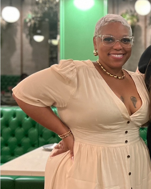 One of my favorite flowy dresses from Bloomchic!  This is a 14/16. You can size down bc I am usually a 18 but their dresses tend to run larger  
Discount Code is VONDUNKTHAT 

#LTKStyleTip #LTKPlusSize #LTKBeauty