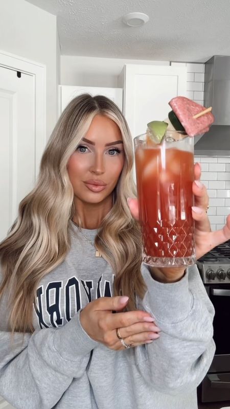 The easiest bloody mary you will ever make at home using the @bartesian cocktail maker 🍸🍅

#LTKVideo #LTKhome #LTKparties