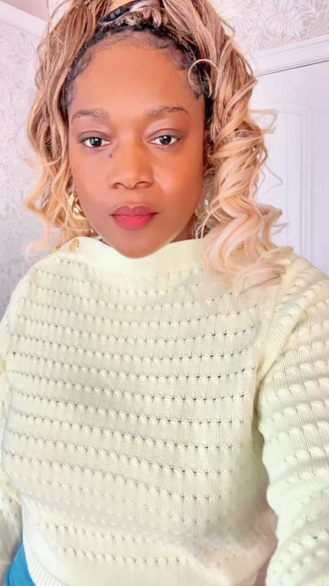 OOTD | Sunday Edition 🤍
After church, keeping it comfy but still cute for Sunday dinner.

Loving this soft lime knit sweater from Walmart paired with my Banana Republic Icon Classic Wide-Leg Jeans. Easy, relaxed, and still put together for a slow Sunday with family.@walmartfinds 

Sometimes simple pieces make the best outfits. ✨

#OOTD
#SundayStyle
#AfterChurchLook
#WideLegJeans
#WalmartFashion

#LTKootd #LTKselfcare #LTKOver40