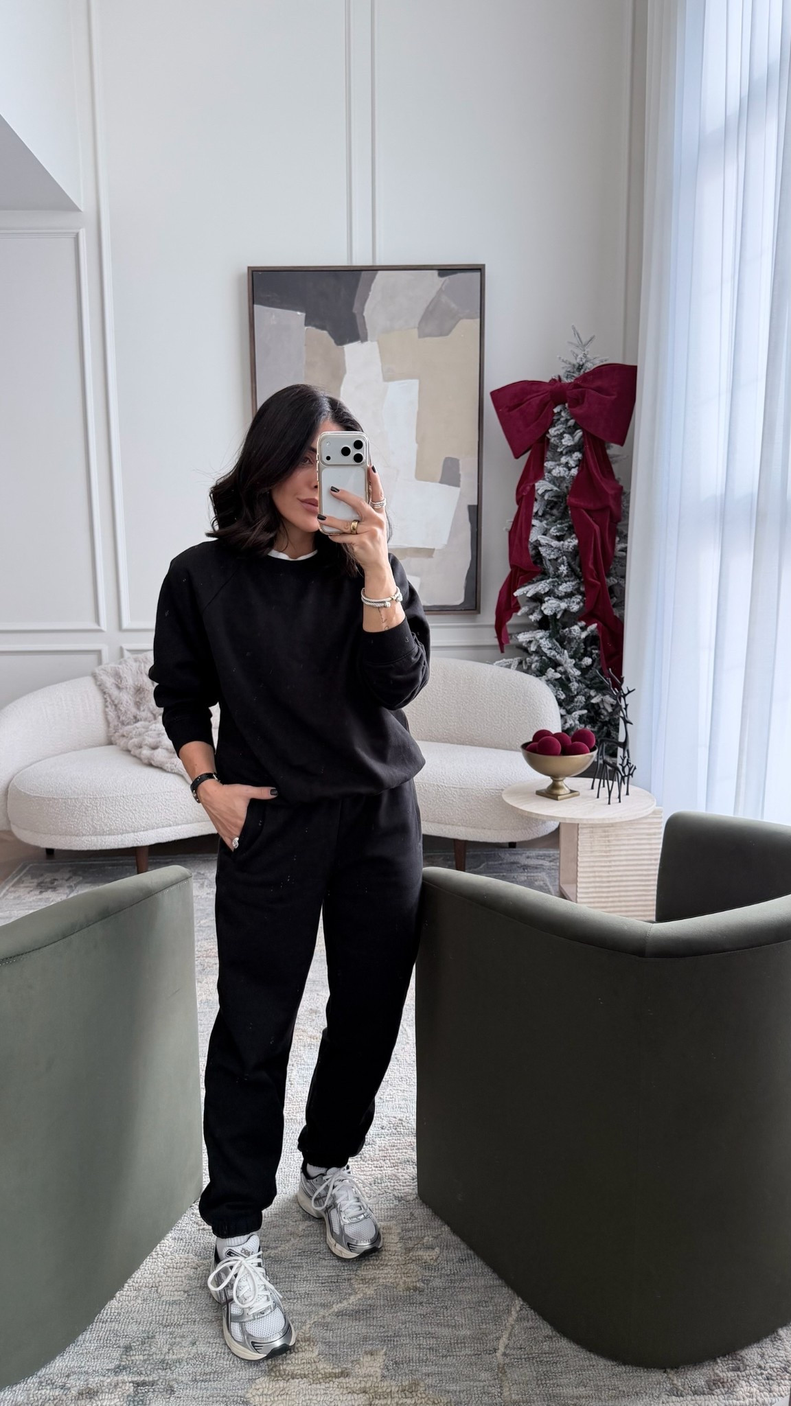 @gap is having their Black Friday sale and it’s one of the BEST of the year!! On from November 26 to November 28, you get 50% off Purchase + 60% Off Really Big Deals! 

Joggers - XS

#gapcapartner #howyouweargap


#LTKholiday #LTKtravel #LTKsale