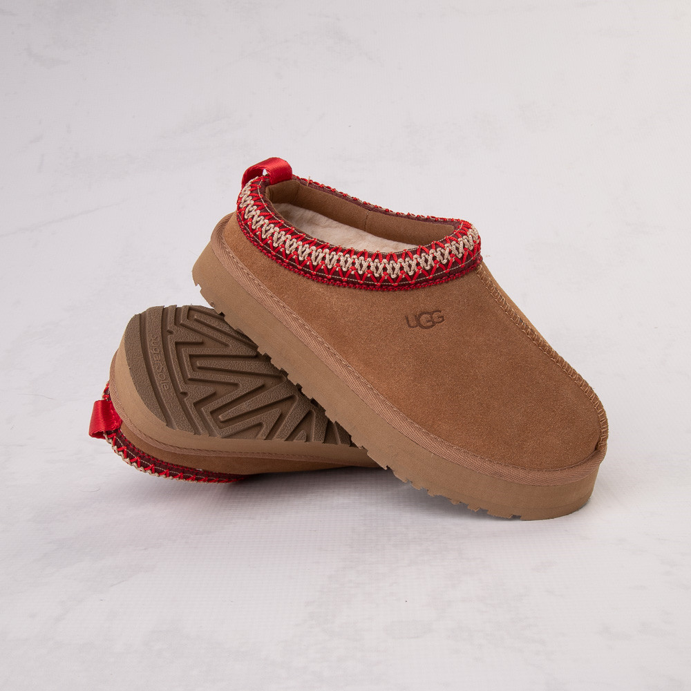 UGG® Tazz Platform Clog - Little Kid / Big Kid - Chestnut | Journeys