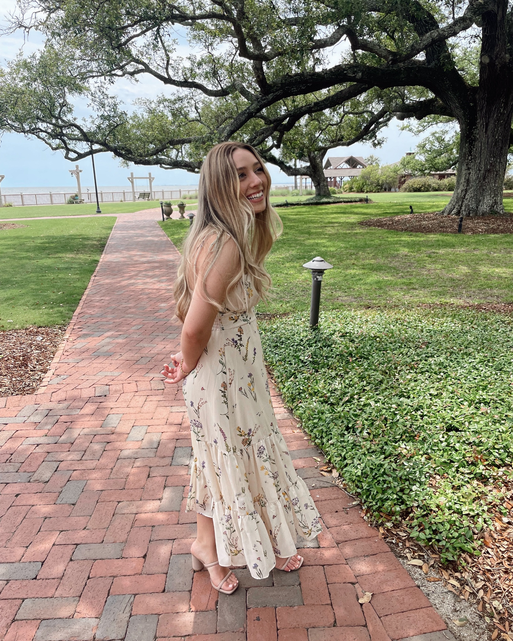 Summery floral fit for Mother’s Day! 🌼💛 


#LTKFindsUnder50 #LTKSeasonal #LTKStyleTip