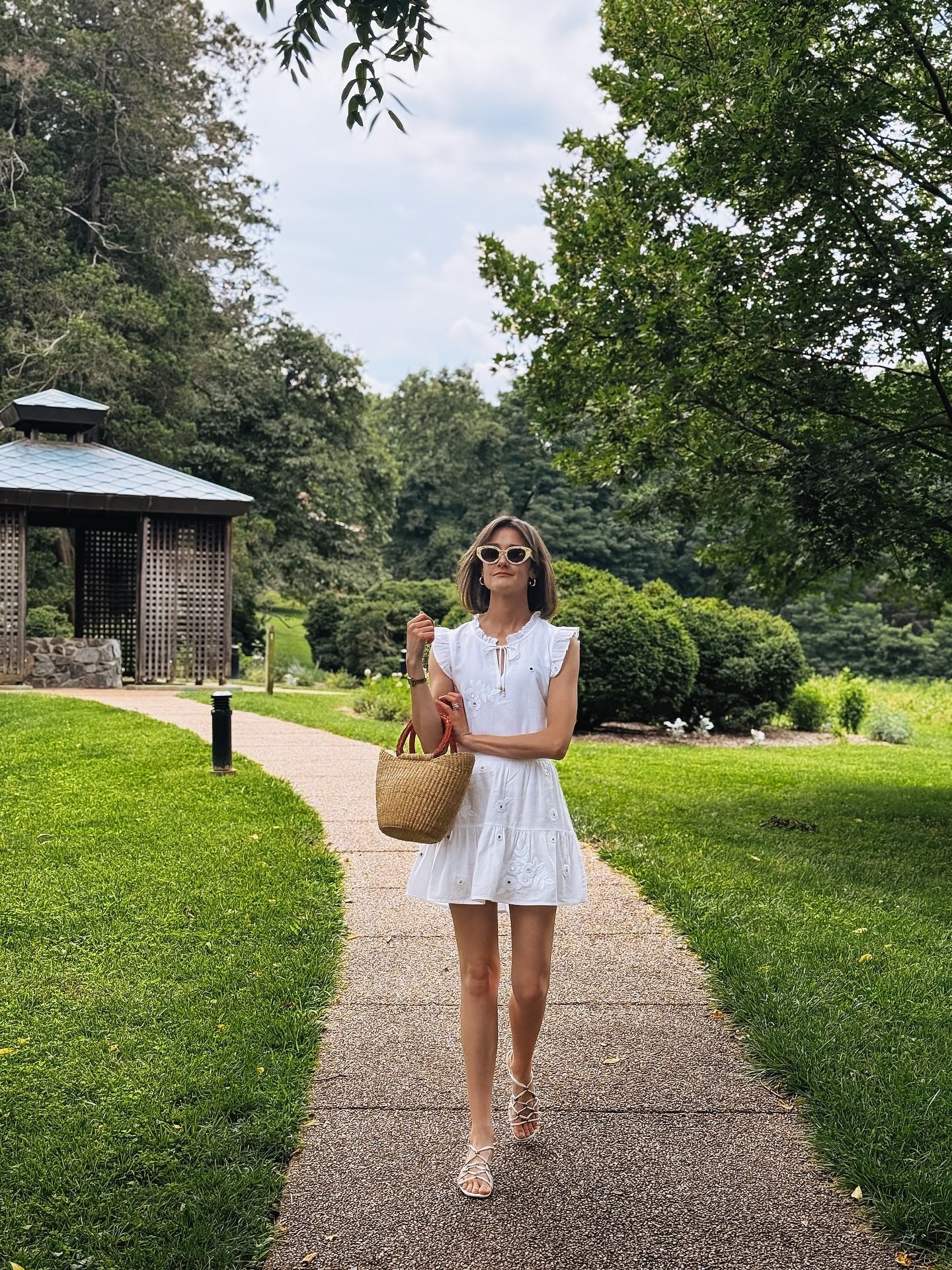 Linen: the only antedote for having to venture outside in DC right now. When I saw this little @rollerrabbitofficial set, I immediately thought “perfect for the pool!” Little did I realize it would become the only set I could fathom wearing for weekend activities in general. The breathability level on these pieces is just what the doctor ordered (and it certainly doesn’t hurt that they’re quite cute too!).

#LTKStyleTip #LTKOver40 #LTKSeasonal