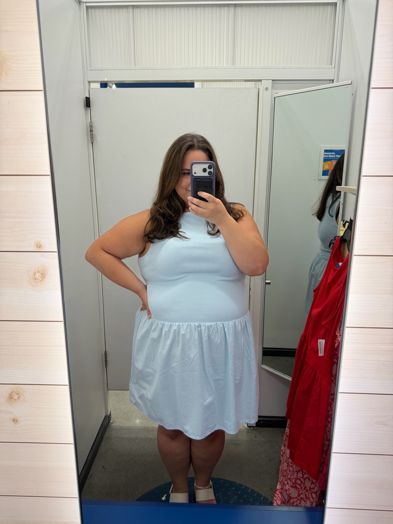 Plus size friendly dress from old navy wearing size xxl