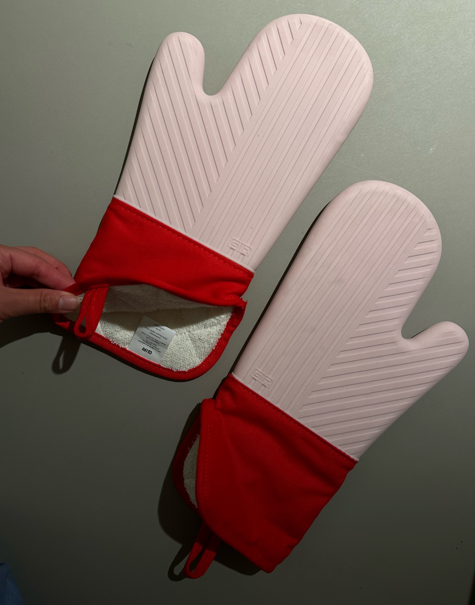 glossier mitts 

#LTKHome