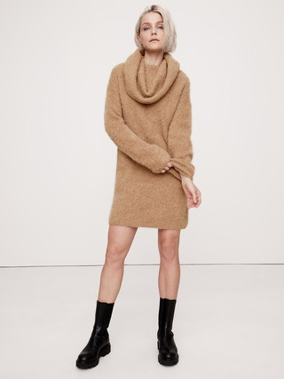 Oversized Fuzzy Alpaca-Blend Sweater Dress | Banana Republic (US)