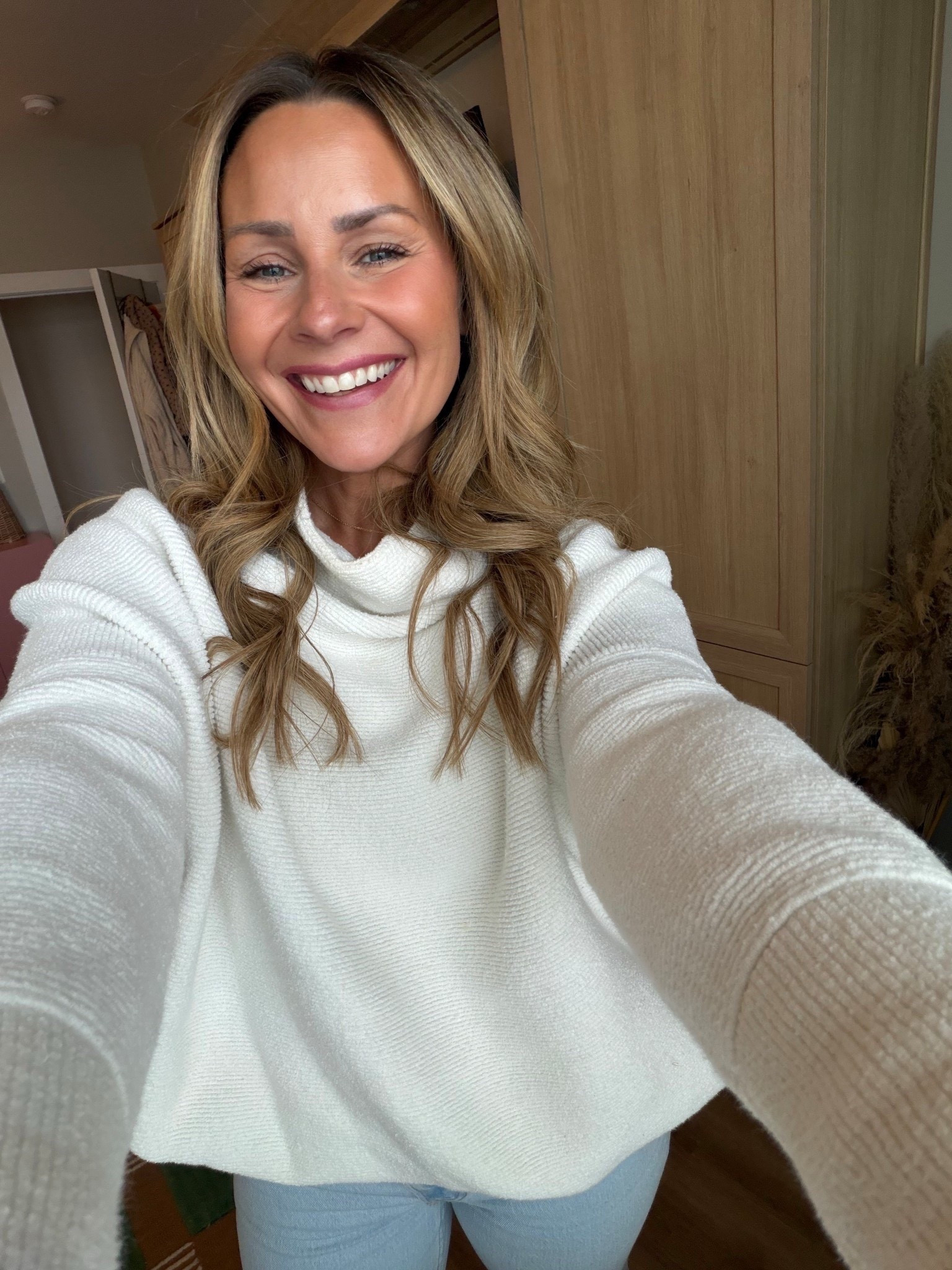 women’s sweaters, oversized pullover sweater, winter style, sweater weather, cozy sweater, gift idea, gifts for her 

#LTKHoliday #LTKGiftGuide #LTKootd