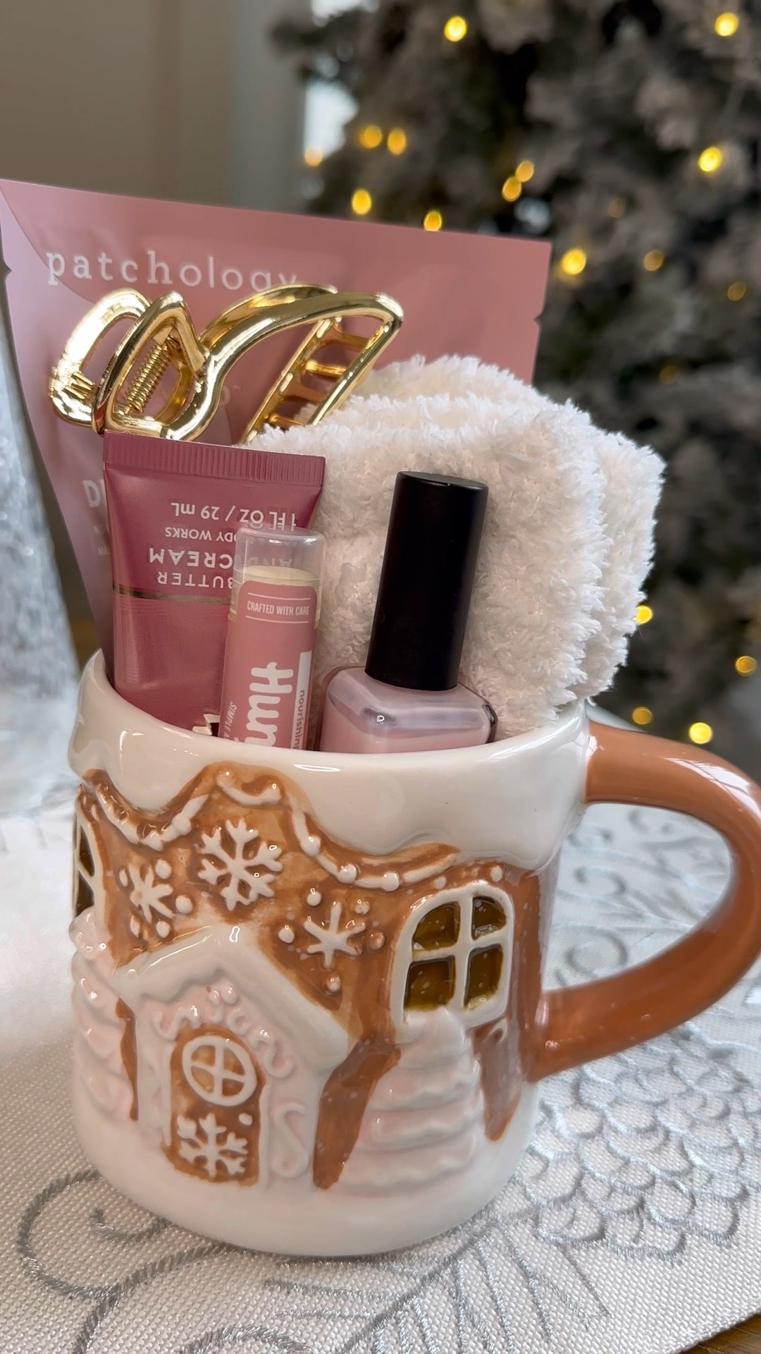 DIY Christmas gift idea for friends, teachers, coworkers or neighbors! 💕✨

You can put together this Christmas gift basket idea by grabbing a mug and some self care gifts! I filled my gingerbread house mug with a face mask, fuzzy socks, pink nail polish, hand cream, lip balm and a gold claw clip!

This is the perfect affordable gift for friends that they’ll absolutely love! For more diy gifts this year follow my page!! 🎁

#LTKHoliday #LTKGiftGuide #LTKCyberWeek