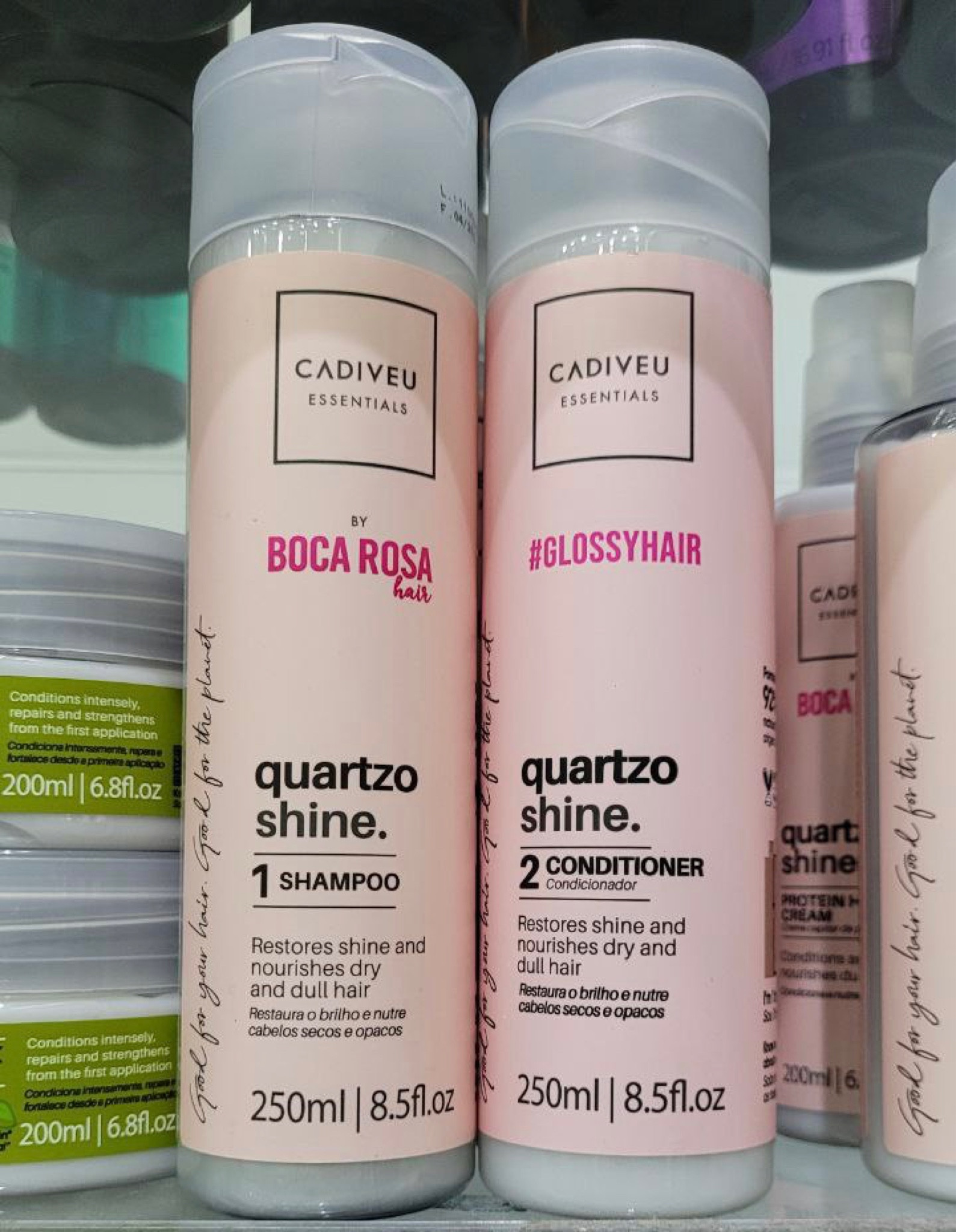 Está e para você que quer um cabelo impecável.

Aumenta a maciez e facilita o desembaraço;
2. Formulação que promove a nutrição suave dos fios;
3. Combate o ressecamento e garante brilho intenso;
4. Com textura leve proporciona leveza e movimento;
5. O cheiro é doce na medida certa e traz sensorial quente e sensual; 

#LTKbrasil #LTKfamily #LTKbeauty