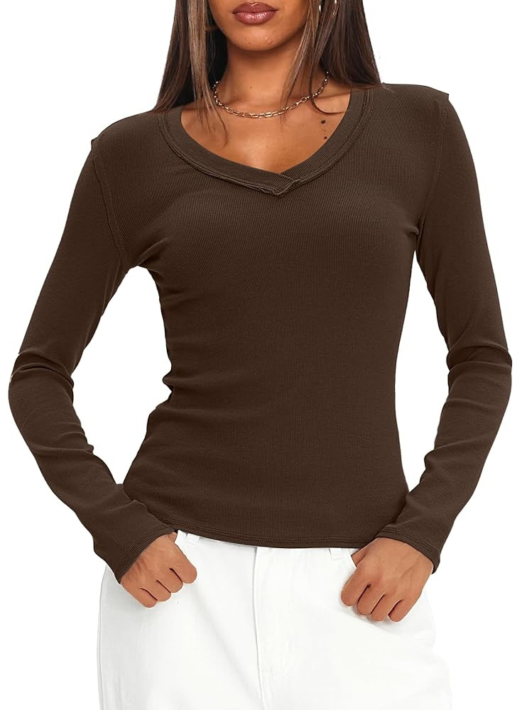 Darong Long Sleeve Tshirts for Women Fall Fashion V Neck Basics Crop Tops Slim Fitted Y2K Tops Ri... | Amazon (US)