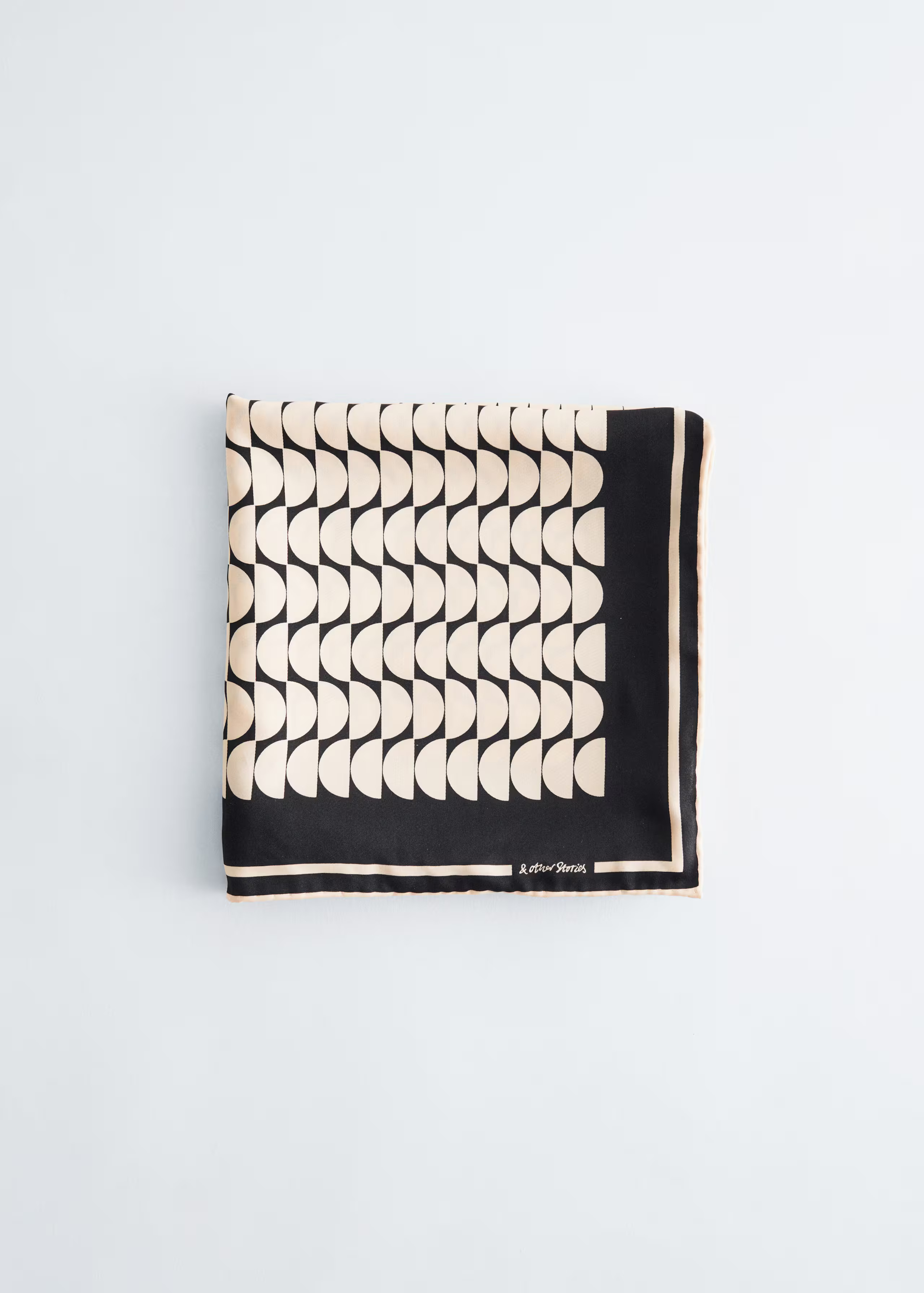 Graphic-Print Square Silk Scarf - Light Beige/Black - & Other Stories - & Other Stories GB | & Other Stories UK