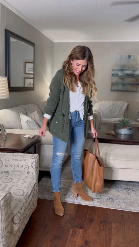 Fall capsule: styling a utility jacket four ways.
Using the pieces within my fall cat, so I have styled this utility jacket for different ways for fall. 

Capsule wardrobe, fall outfits, outfit, ideas for fall, casual style, utility jacket, affordable style, fall fashion, over 40 style 



#LTKunder50 #LTKSeasonal #LTKstyletip