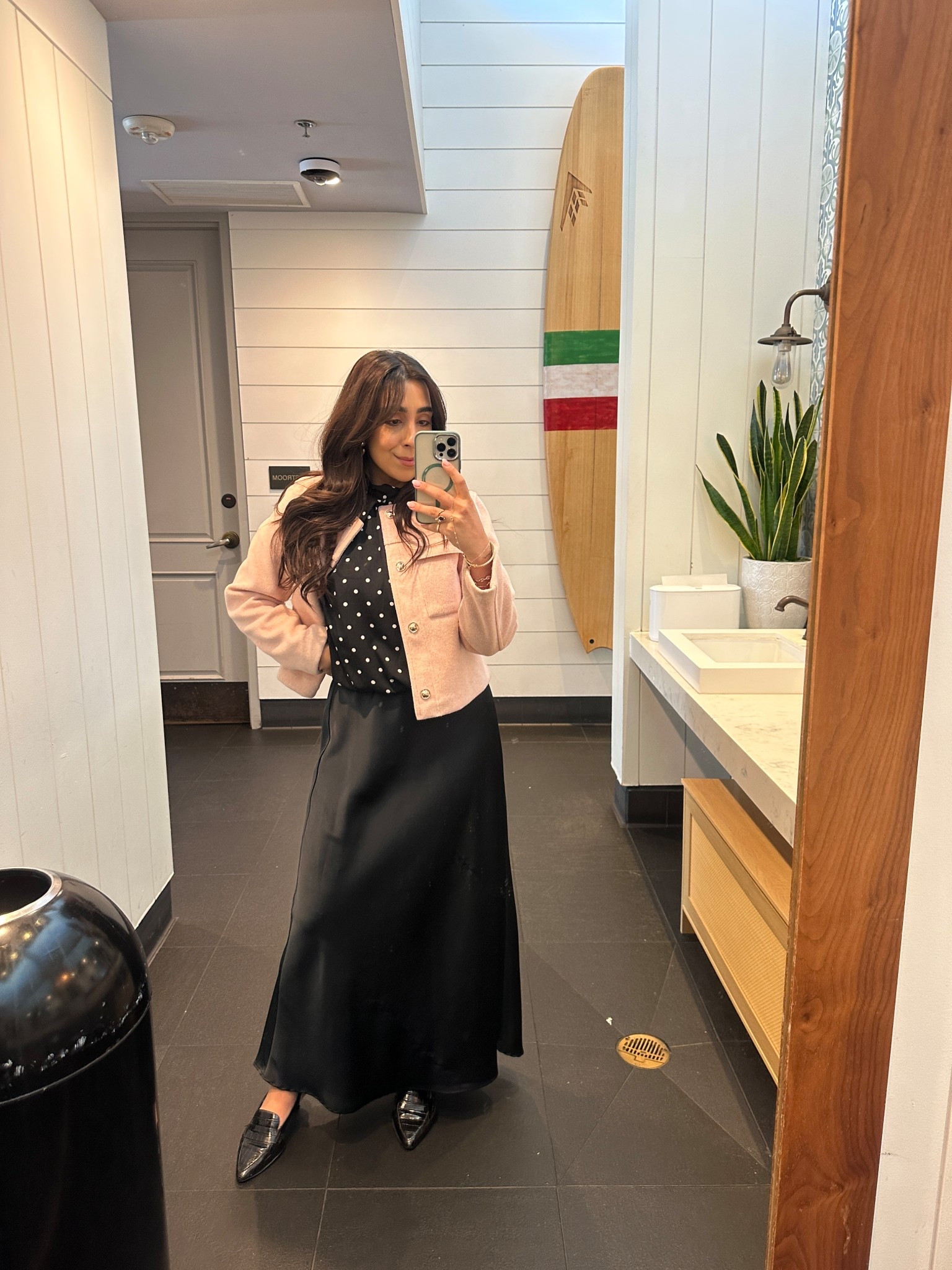 Fit of the day, I have a few colors of these satin skirts- so flattering 

#LTKootd #LTKWorkwear #LTKSaleAlert