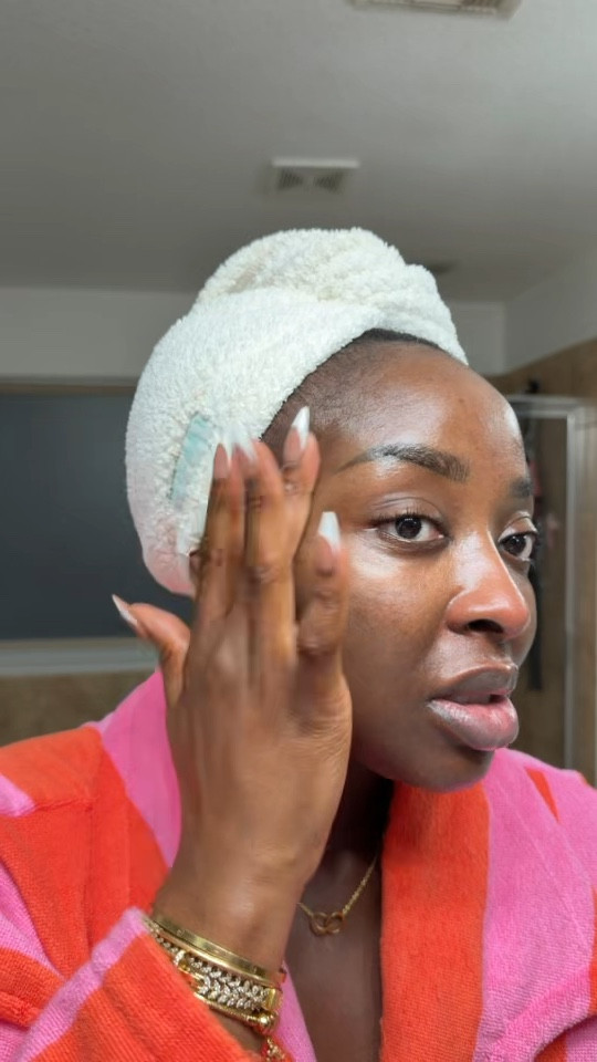 Finally left this COSRX mask on for a few hours and it’s completely dry! My skin also feels amazing because of this Fenty Skin dew ‘n plump and hydrating mask. Have you tried it? #FENTY #SkinCare #MatureSkin #HydratingSkinCare 

#LTKselfcare