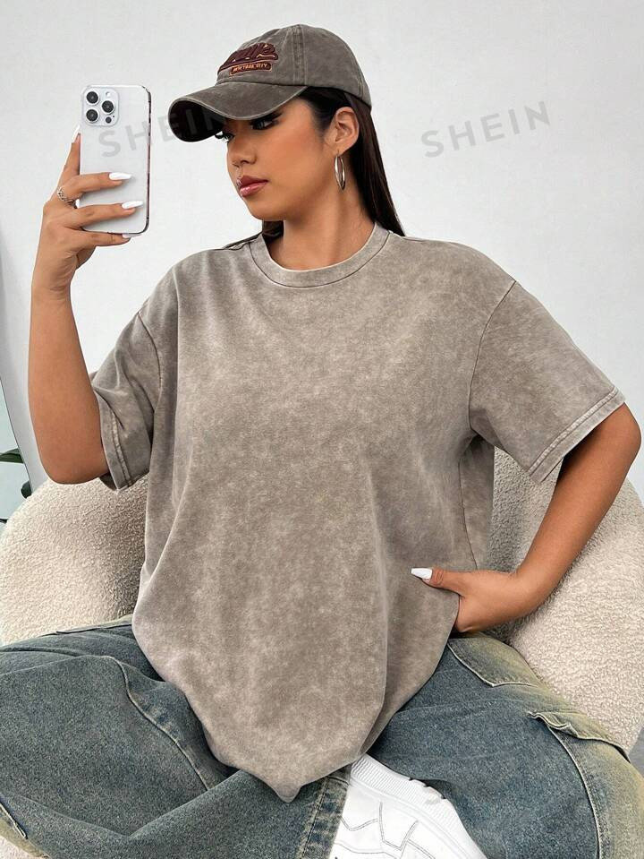 SHEIN EZwear Plus Size Acid Washed Look Vintage Knitted Distressed Loose Fit Short Sleeve T-Shirt | SHEIN