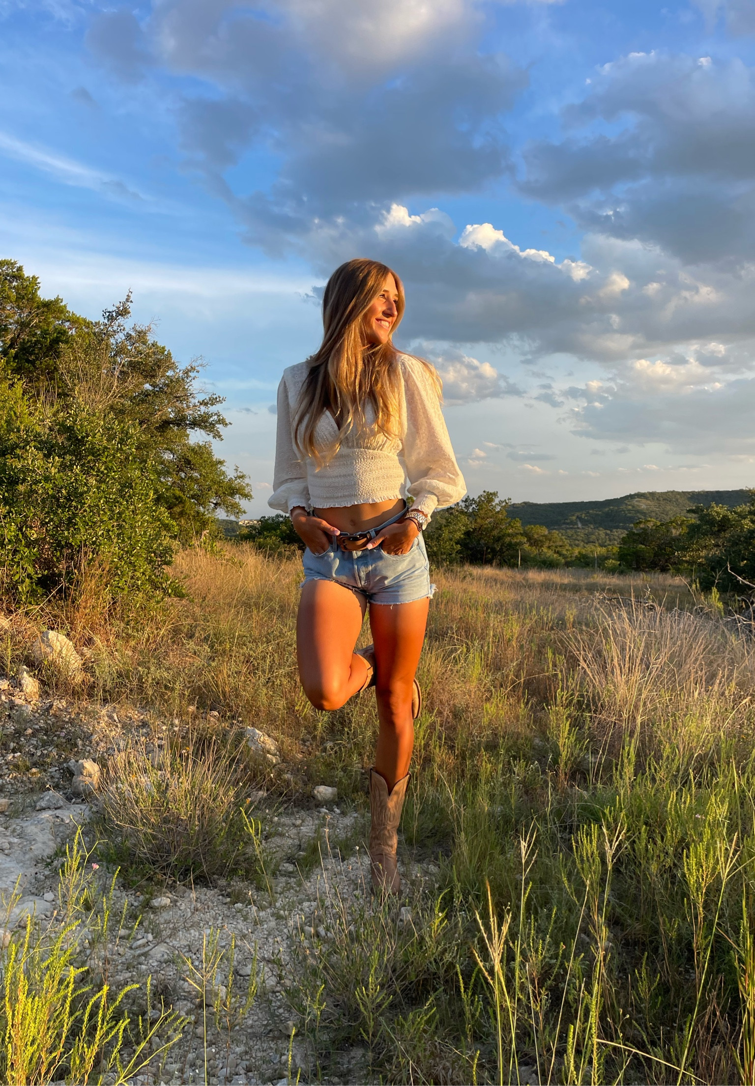 perfect outfit for summer country concerts!!!💛🧡🤎 