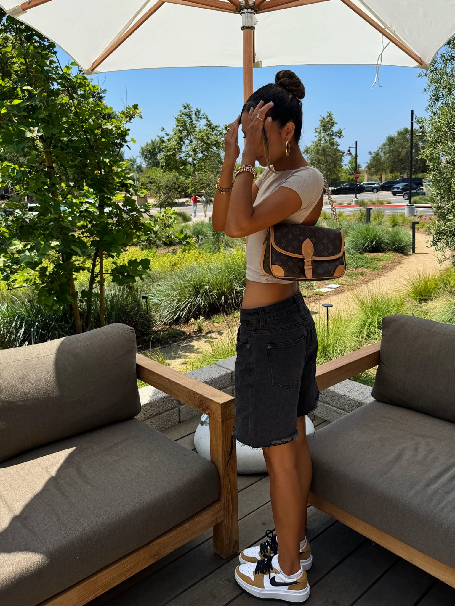 Shopping fit 🧸 

#LTKStyleTip #LTKFindsUnder100 #LTKShoeCrush