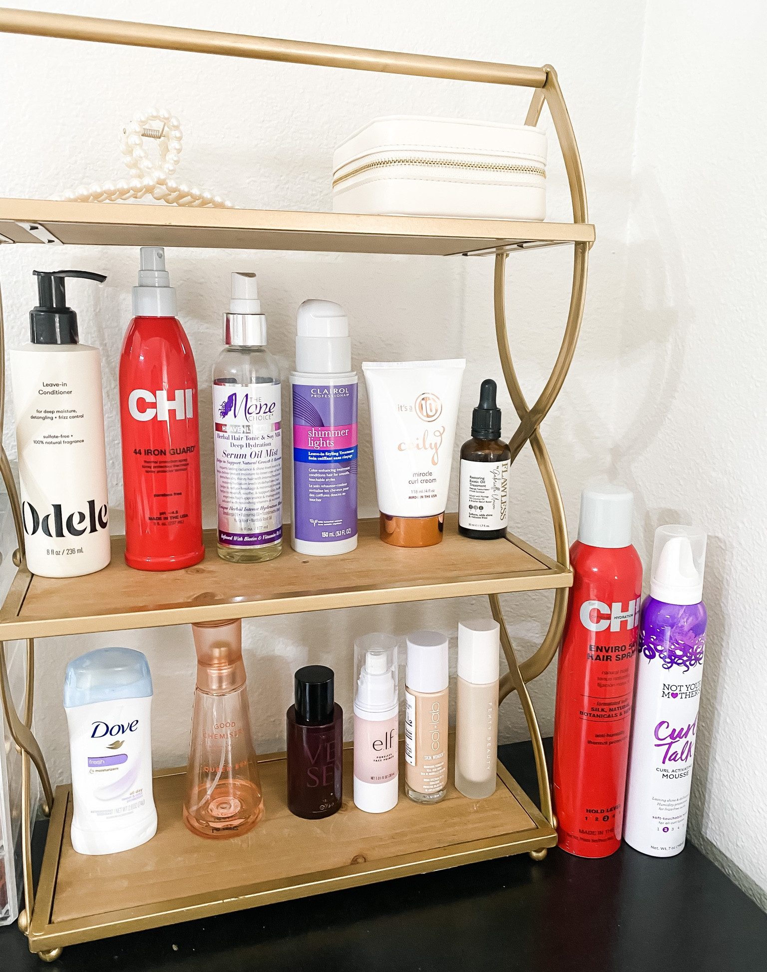 Hair, makeup, jewelry, and other beauty products I use on a regular basis!

#LTKhome #LTKGiftGuide #LTKbeauty